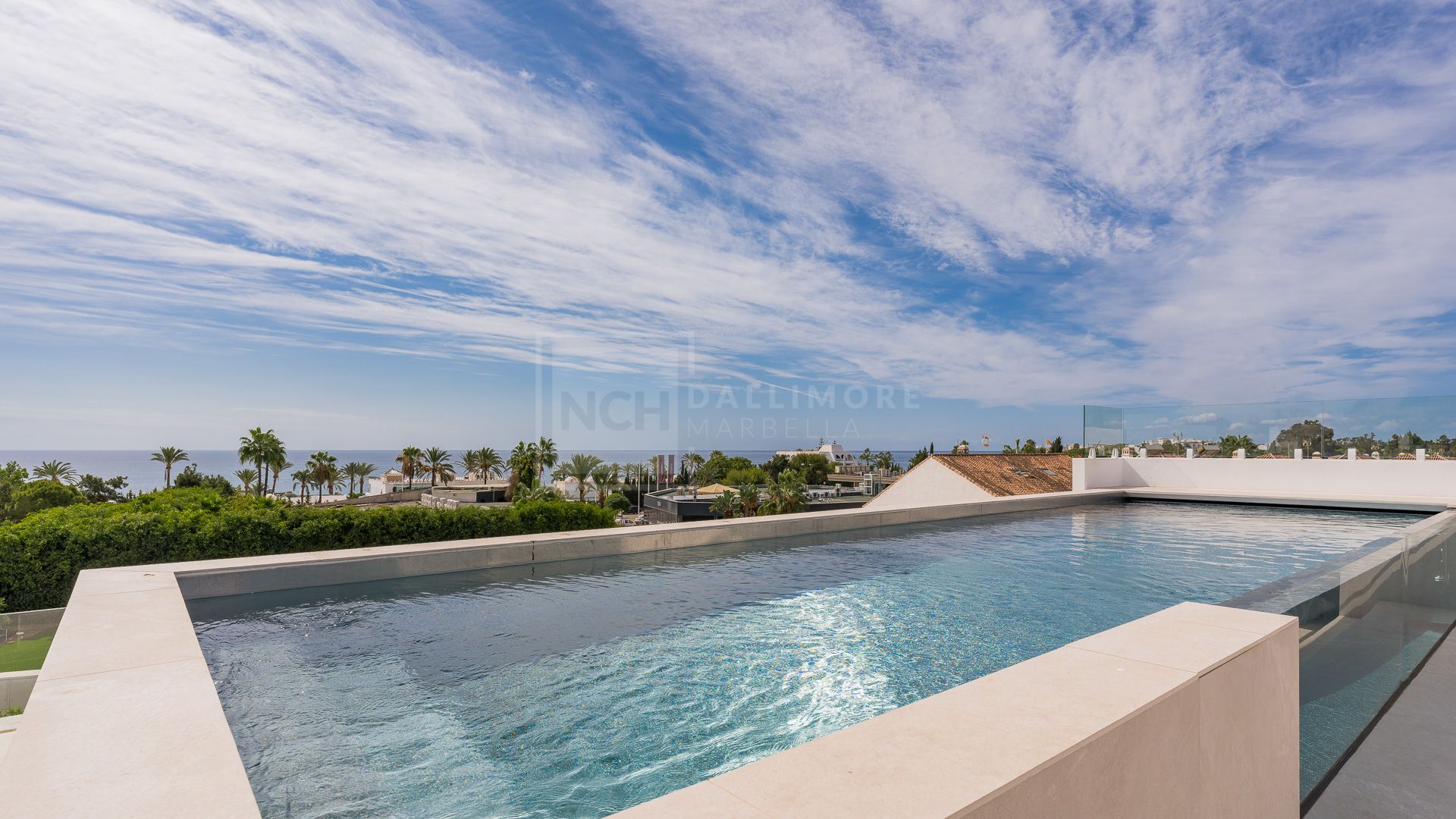 LUXURY VILLA JUST STEPS FROM THE BEACH IN MARBELLA