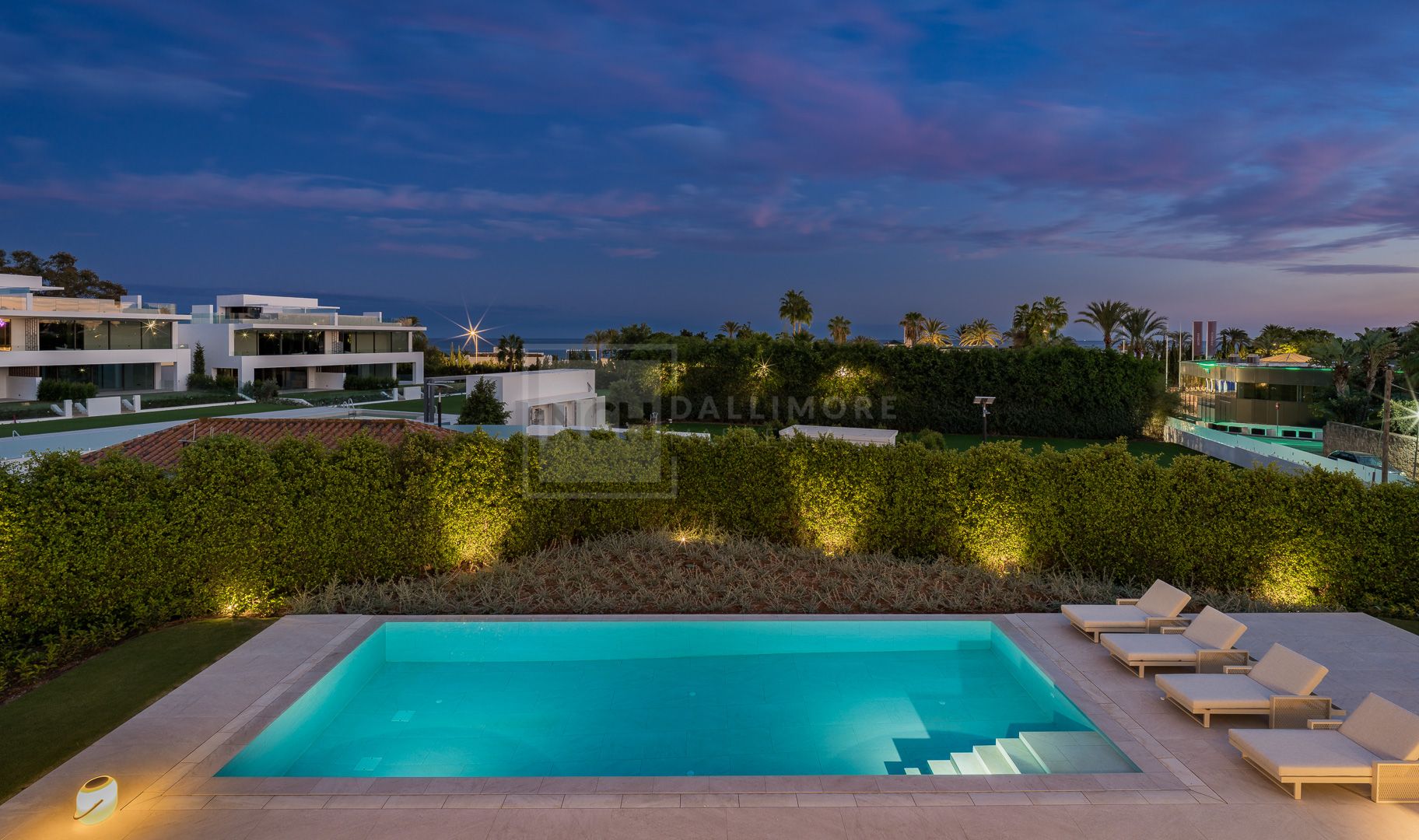 Villa en venta en Marbella Golden Mile, Marbella