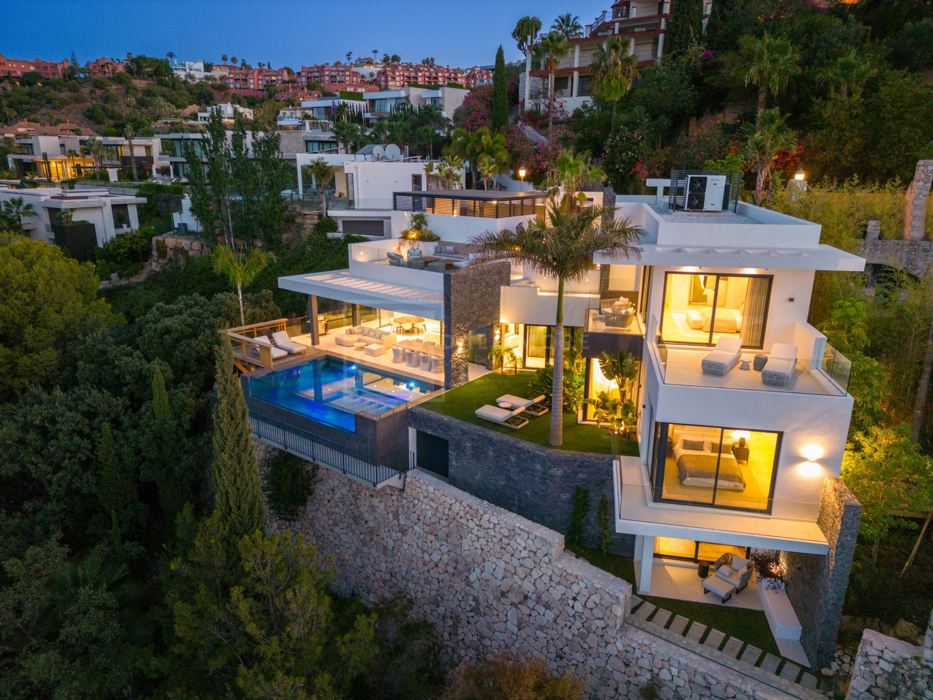 EXQUISITE MODERN VILLA WITH PANORAMIC VIEWS IN PRESTIGIOUS GATED COMMUNITY