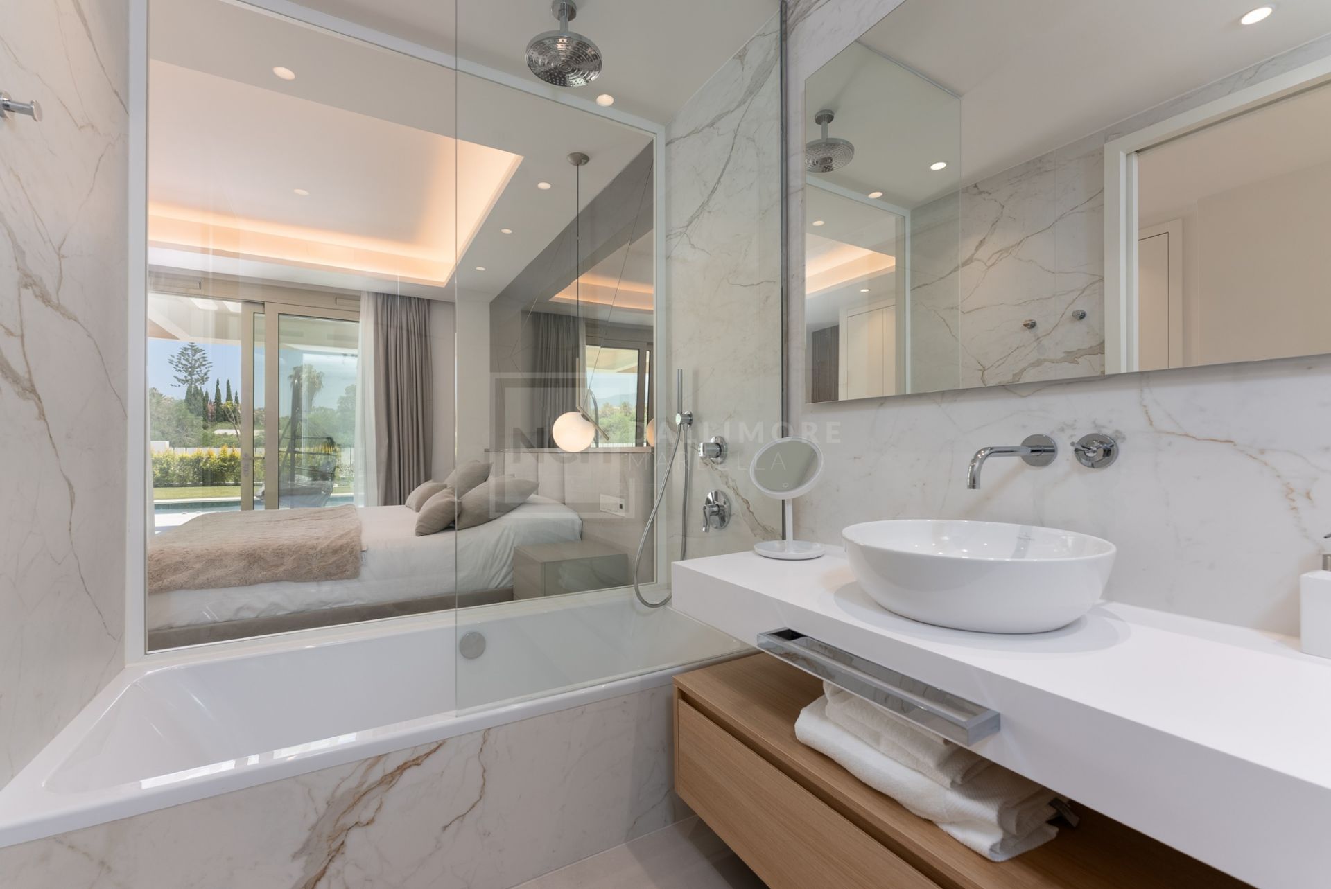 GROUND FLOOR LUXURY APARTMENT FOR SALE IN BENALUS WITH PRIVATE POOL