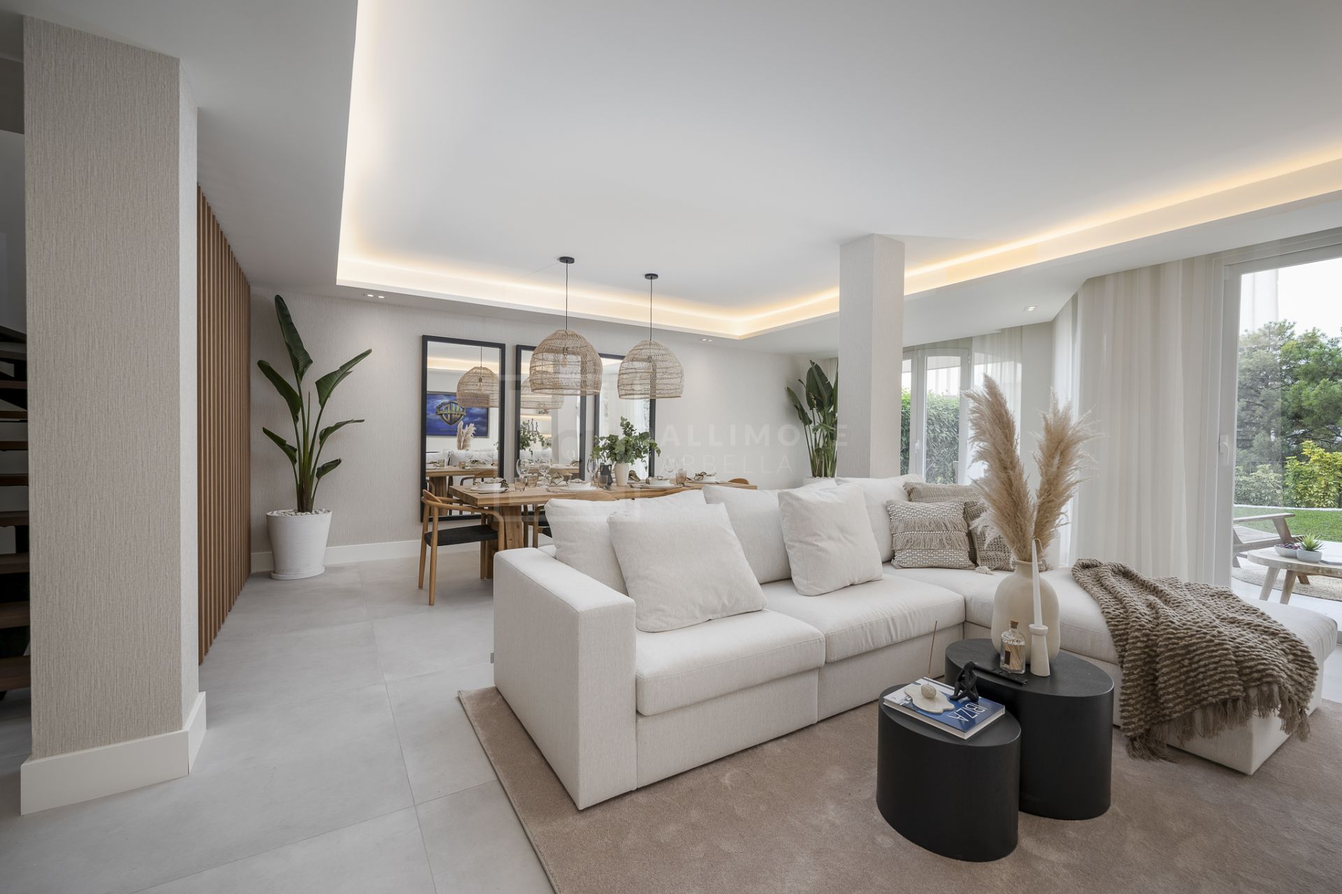 STYLISH 3-BEDROOM CONTEMPORARY TOWNHOUSE, LA QUINTA BENAHAVIS