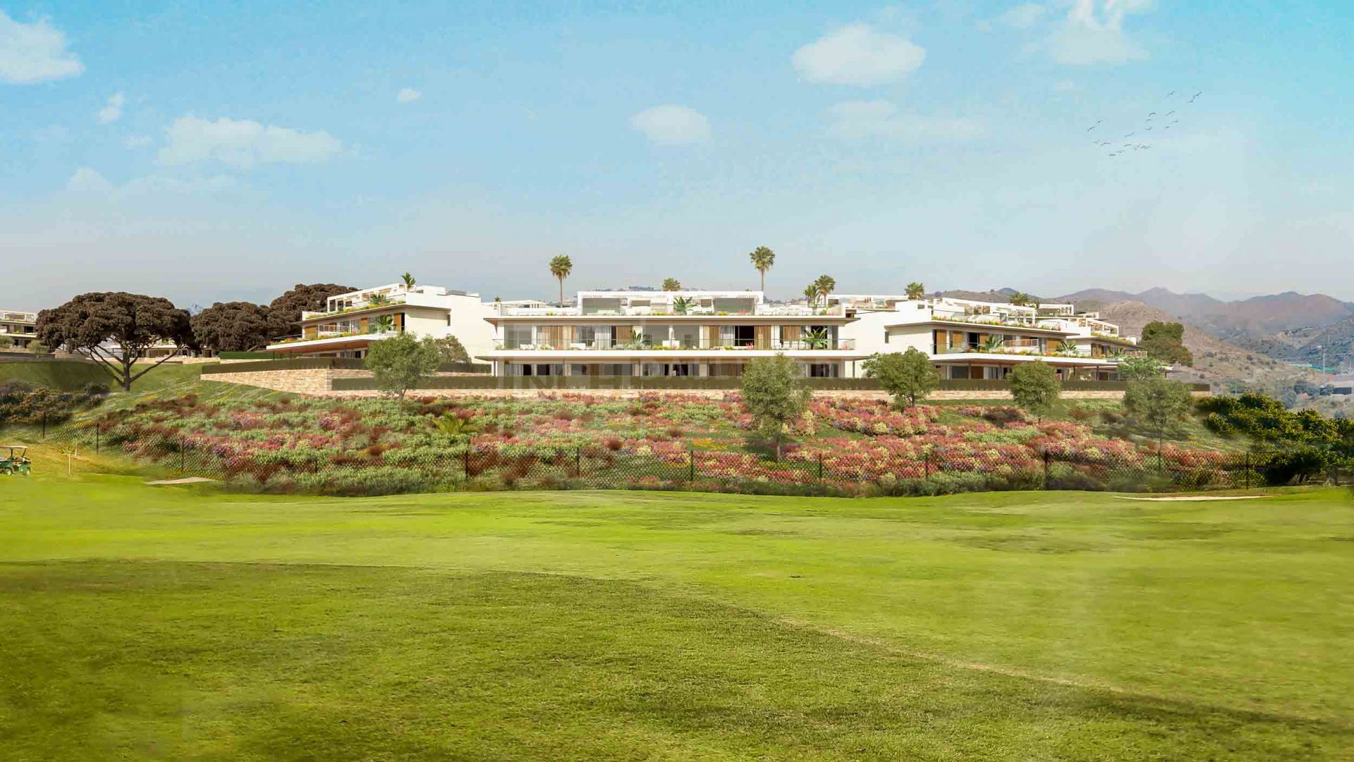 IMPRESSIVE FRONTLINE GOLF 4 BEDROOM VILLA LIKE APARTMENT