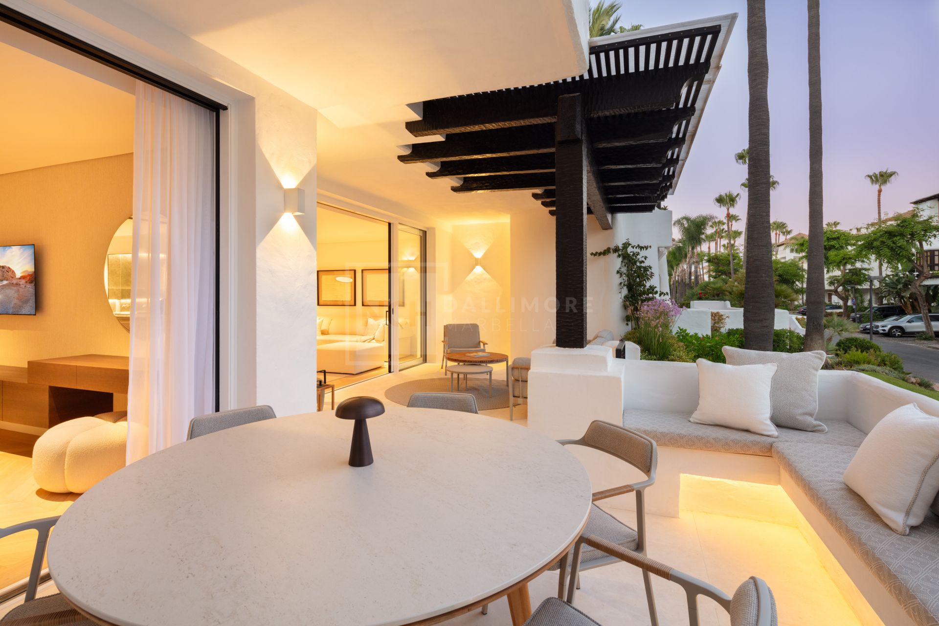 Apartamento en venta en Marina de Puente Romano, Marbella