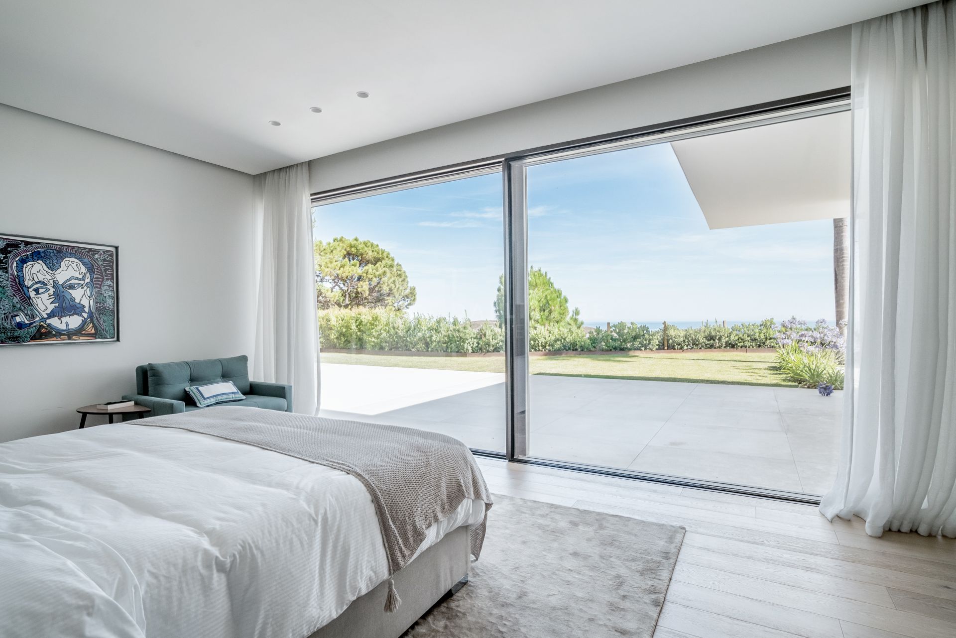 SHOWSTOPPING 7-BEDROOM MODERN MANSION IN MARBELLA CLUB GOLF RESORT, BENAHAVIS