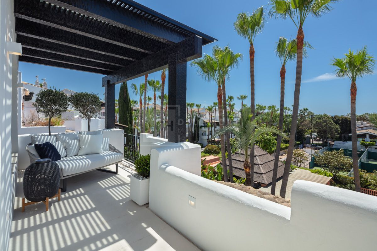 Atico Duplex en venta en Marina de Puente Romano, Marbella