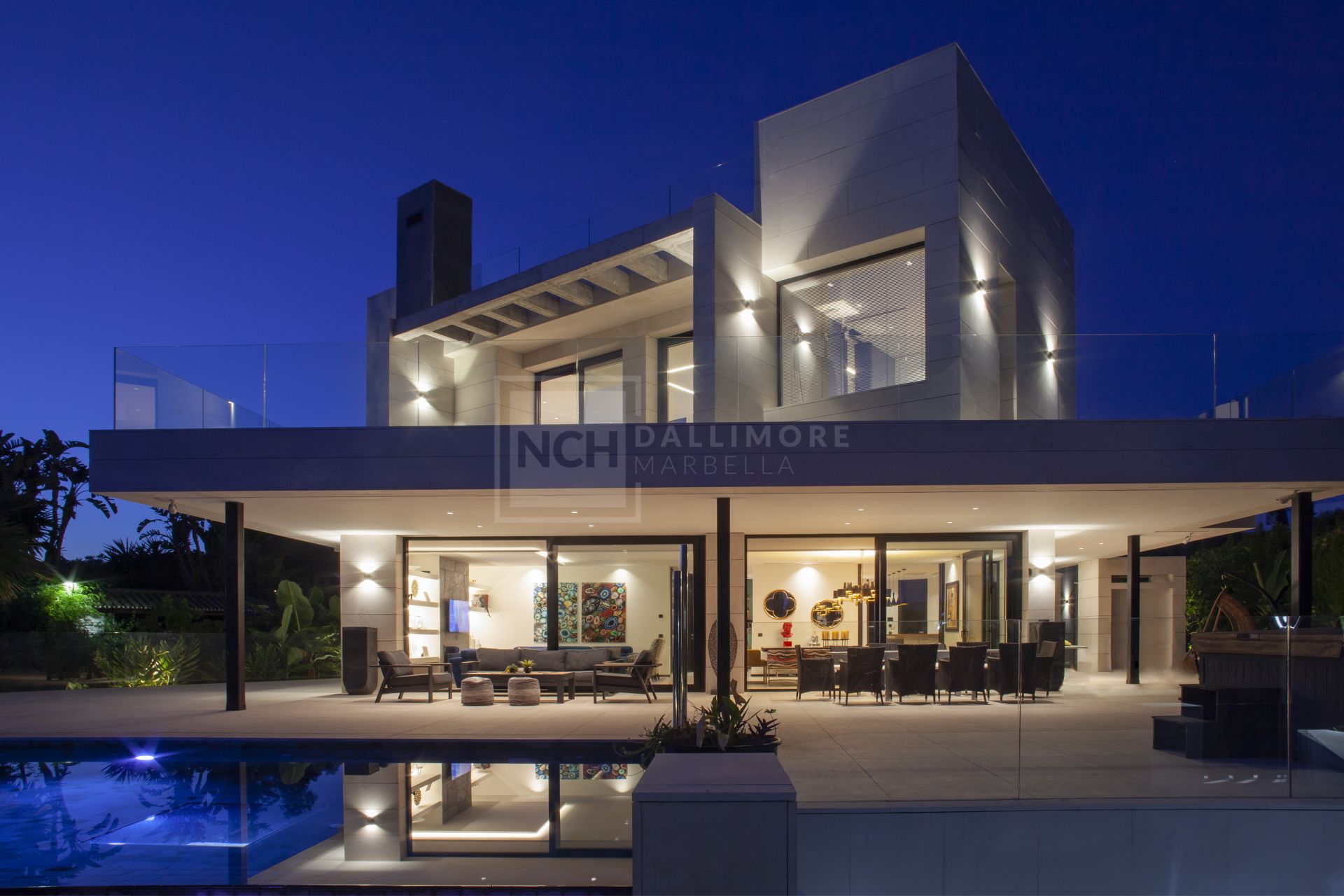 STRIKING 7-BEDROOM CONTEMPORARY VILLA IN NUEVA ANDALUCIA, MARBELLA