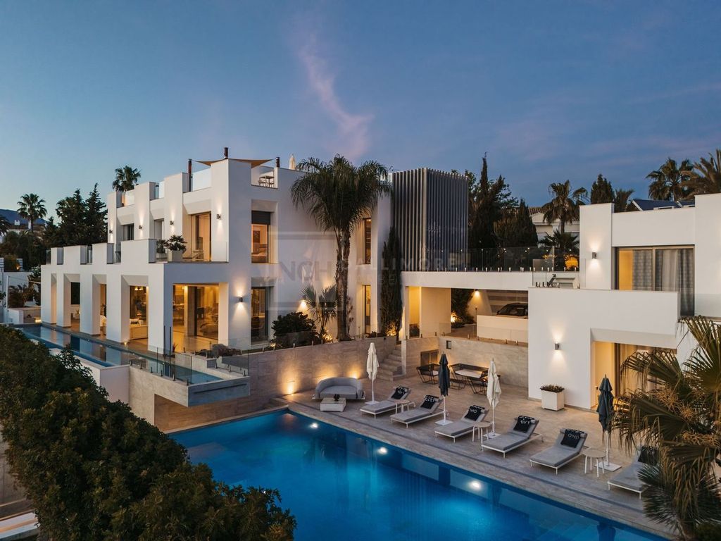 STRIKING MODERN 9-BEDROOM LUXURY VILLA, NUEVA ANDALUCIA, MARBELLA