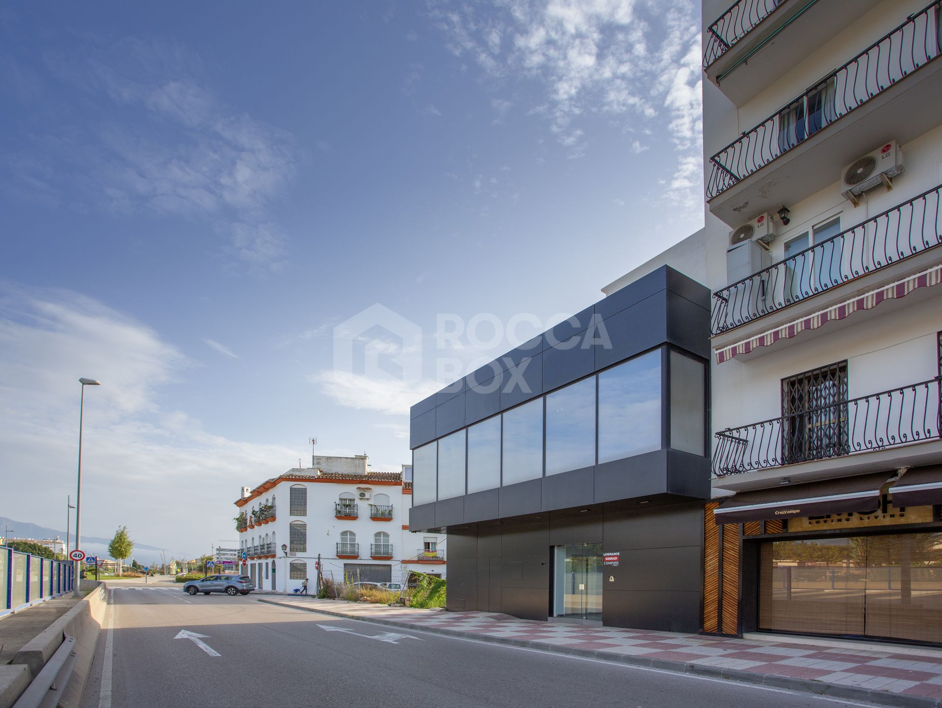 COMMERCIAL BUILDING IN THE HEART OF SAN PEDRO DE ALCANTARA