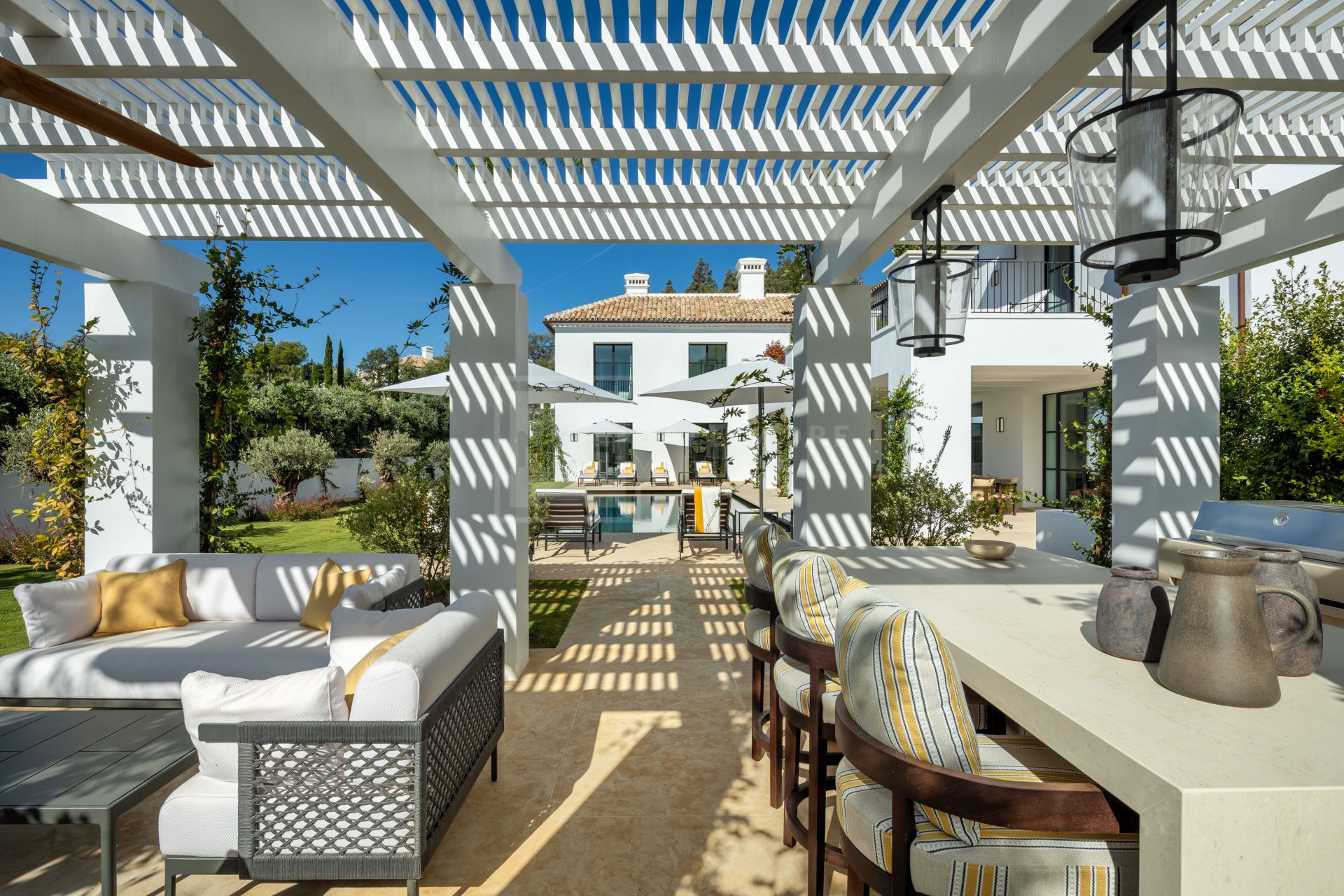 A MASTERPIECE OF TIMELESS LUXURY AND DESIGN ON MARBELLA'S GOLDEN MILE