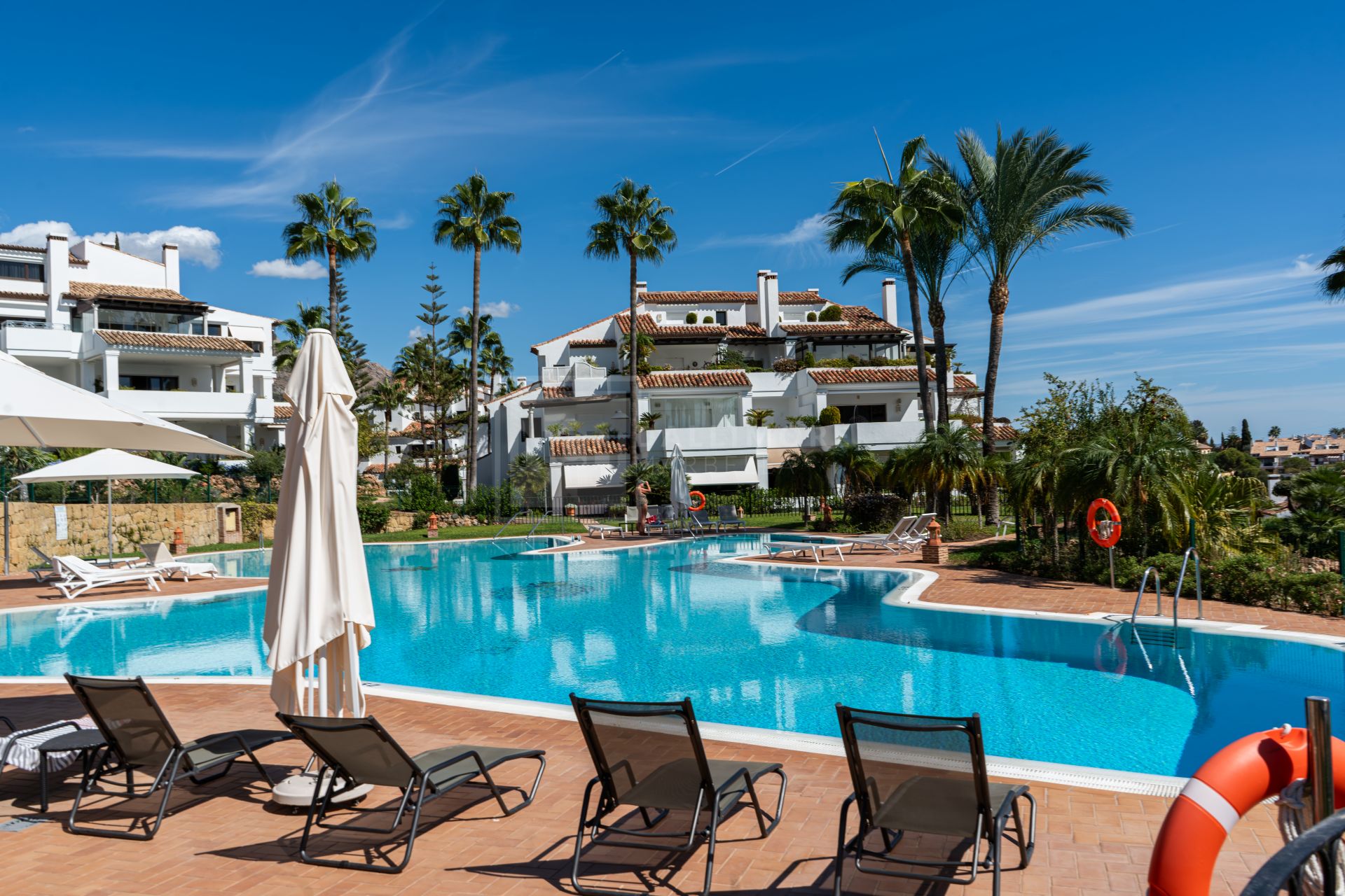 LUXURY DUPLEX PENTHOUSE ON THE GOLDEN MILE - MARBELLA