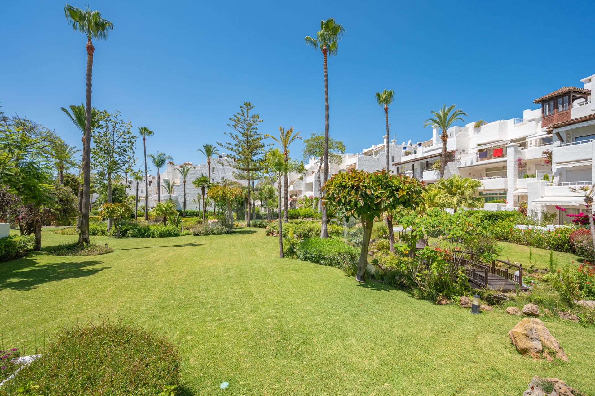 Acogedor apartamento con jardín Milla de Oro Marbella a pocos pasos de la playa