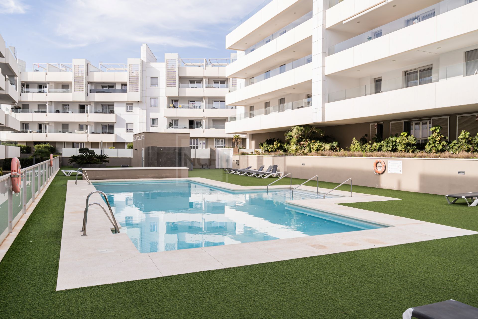 2-BEDROOM BEACHSIDE APARTMENT IN SAN PEDRO DE ALCANTARA