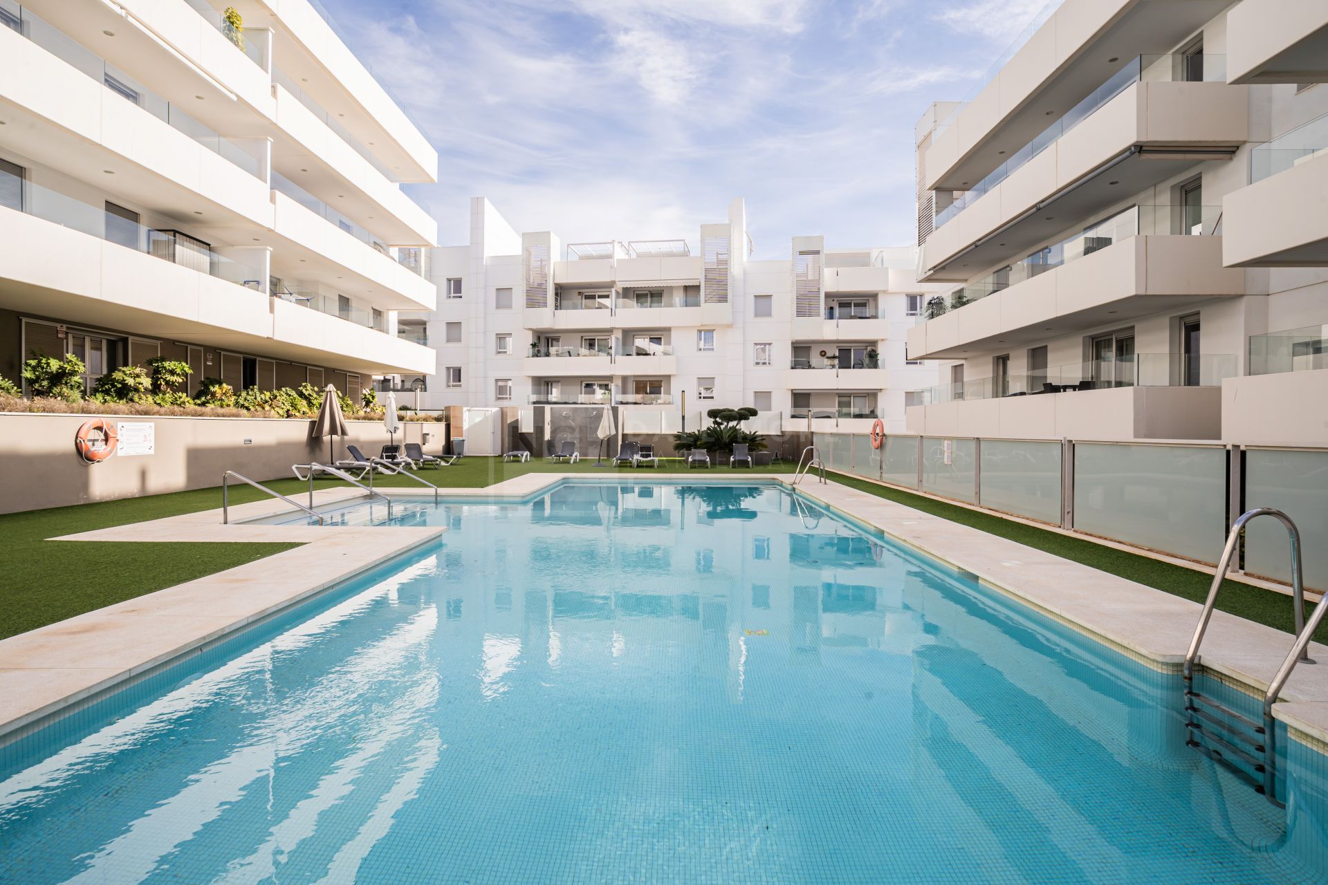 2-BEDROOM BEACHSIDE APARTMENT IN SAN PEDRO DE ALCANTARA