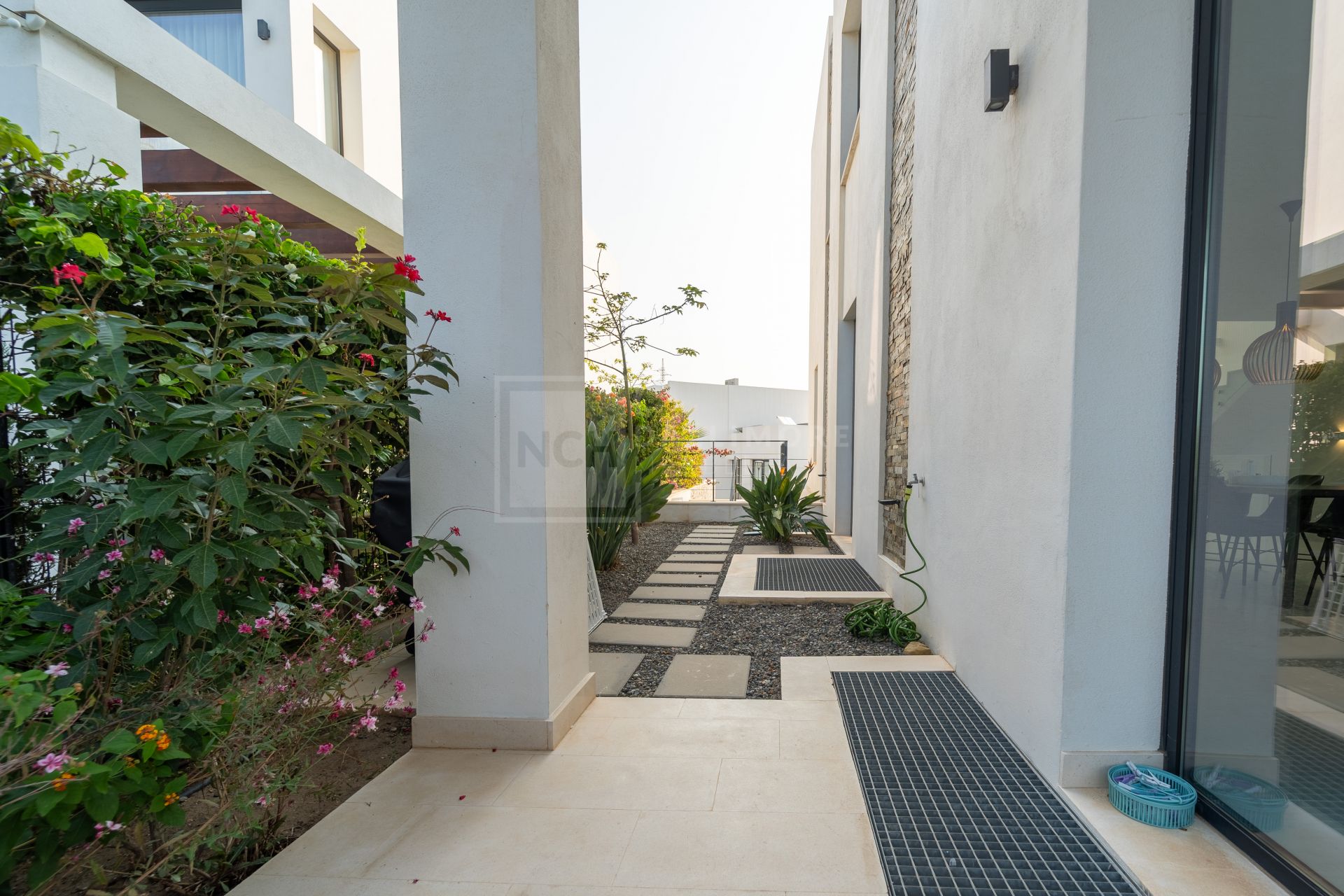 SEMI DETACHED VILLA LOCATED IN GATED COMMUNITY