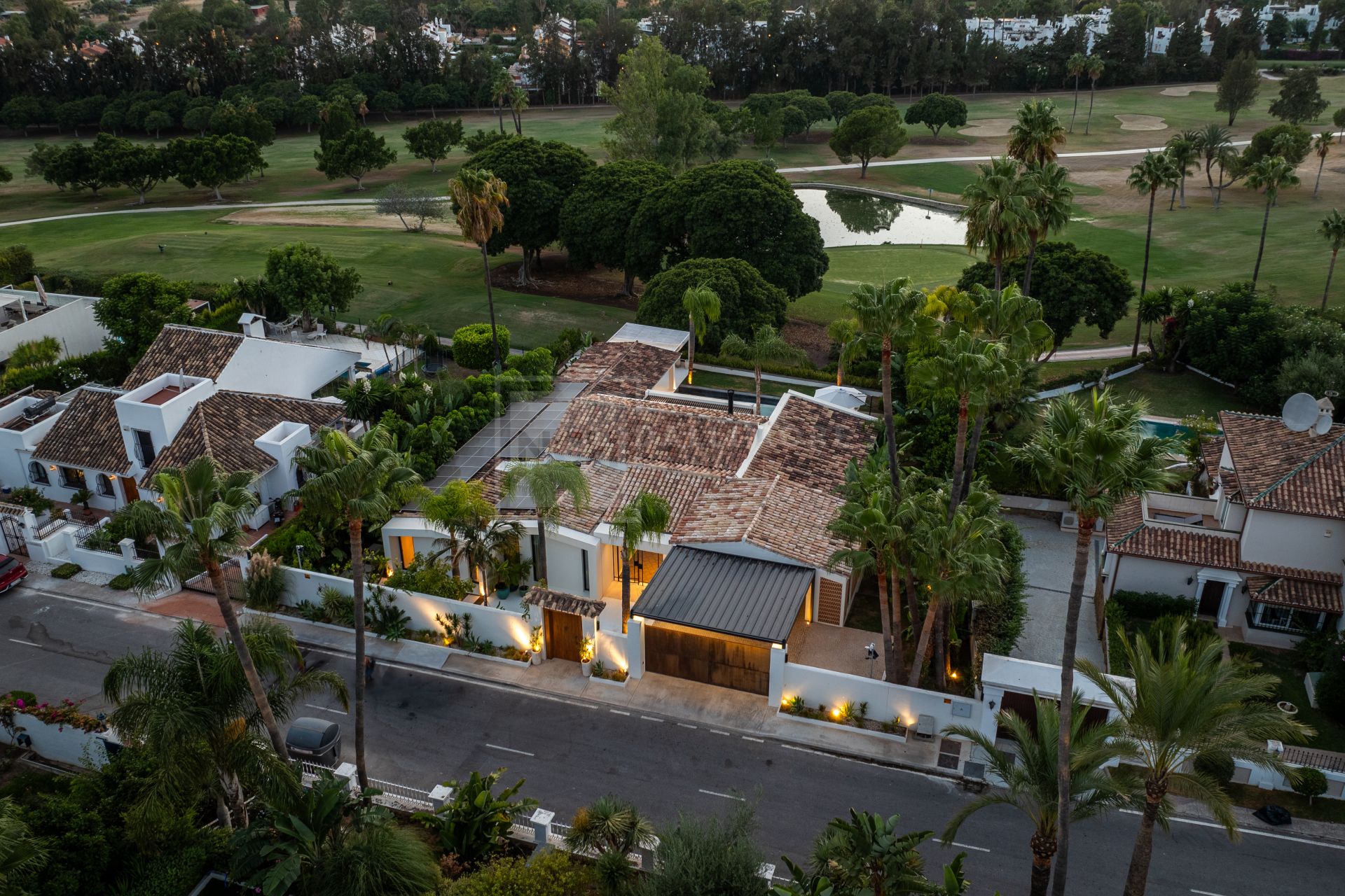 LUXURY LIVING IN NUEVA ANDALUCÍA – A PERFECT BLEND OF ELEGANCE AND COMFORT