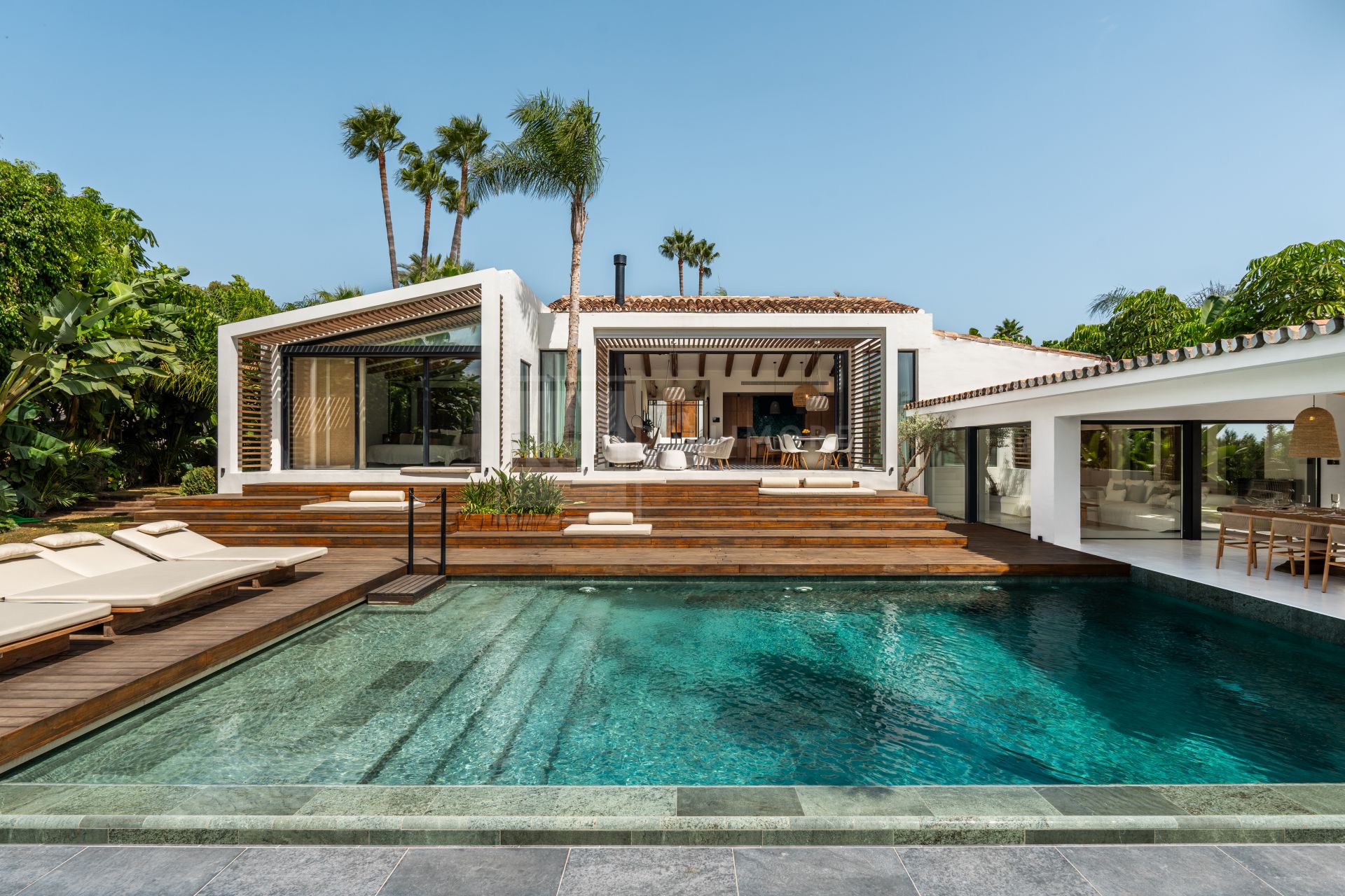 LUXURY LIVING IN NUEVA ANDALUCÍA – A PERFECT BLEND OF ELEGANCE AND COMFORT