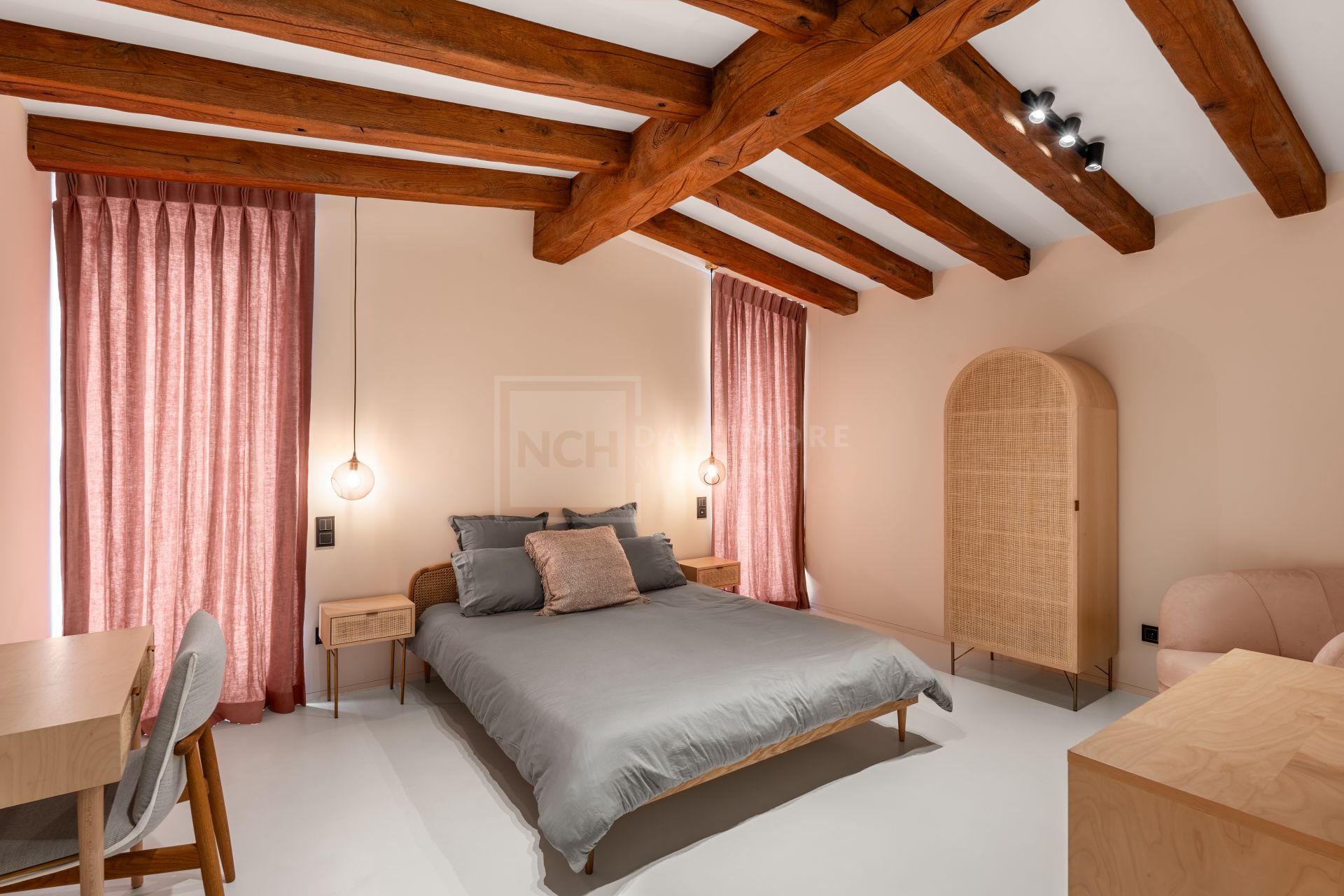 LUXURY LIVING IN NUEVA ANDALUCÍA – A PERFECT BLEND OF ELEGANCE AND COMFORT