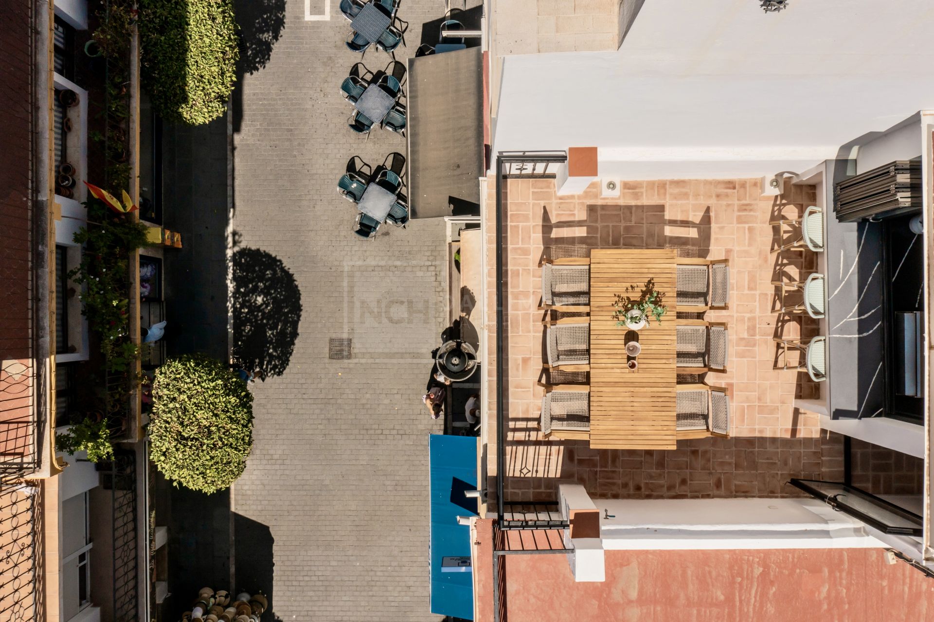 CHARMING TOWNHOUSE IN THE CENTRE OF SAN PEDRO