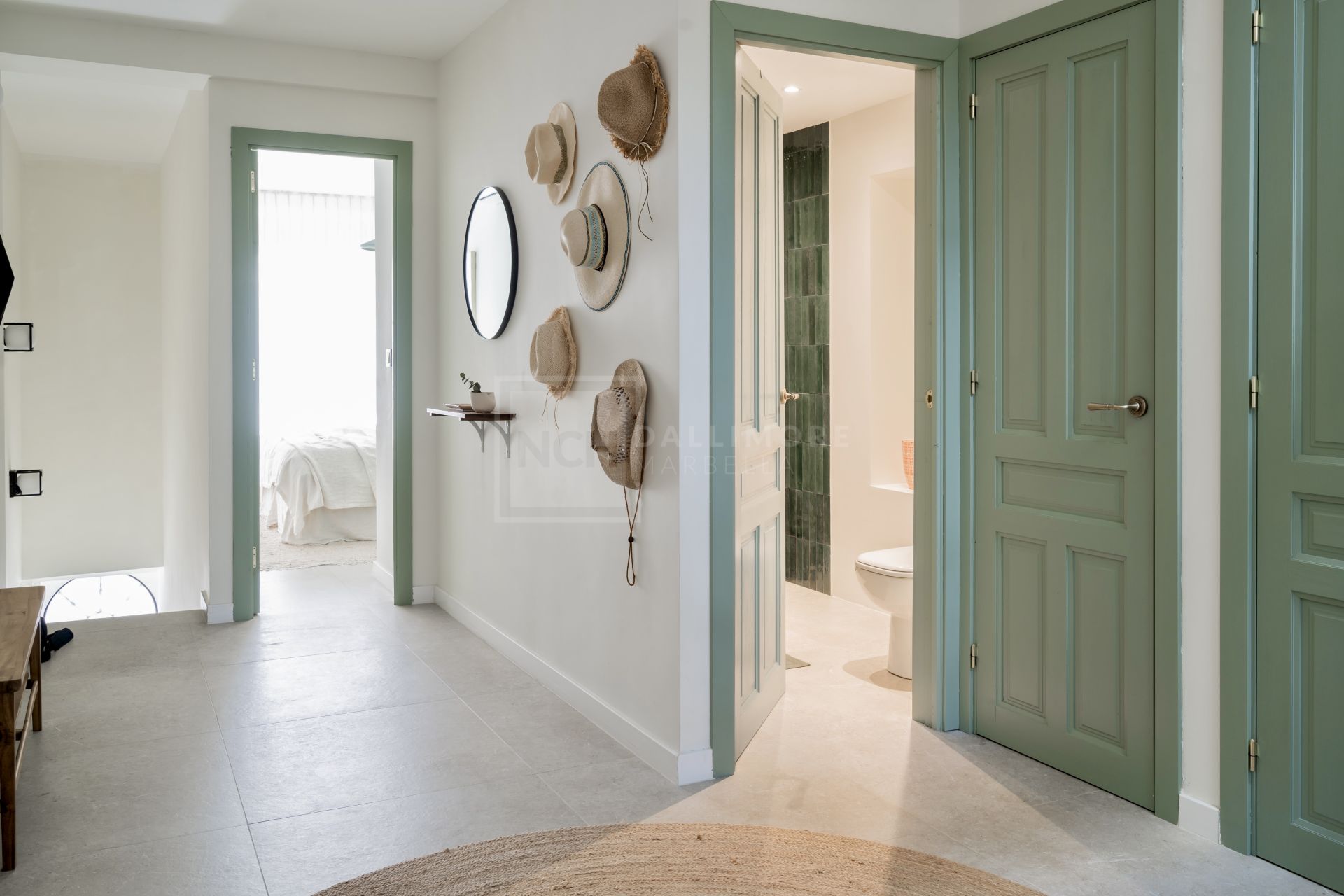 CHARMING TOWNHOUSE IN THE CENTRE OF SAN PEDRO