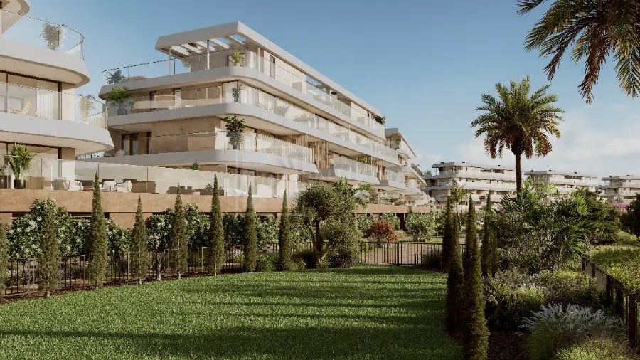 APARTAMENTO DE LUJO EN PLANTA BAJA AL OESTE DE ESTEPONA