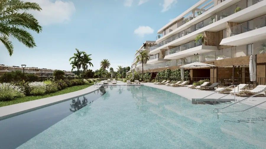 APARTAMENTO DE LUJO EN PLANTA BAJA AL OESTE DE ESTEPONA