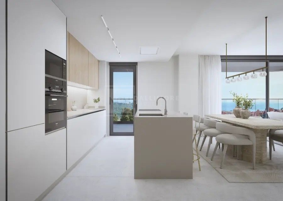 APARTAMENTO DE LUJO EN PLANTA BAJA AL OESTE DE ESTEPONA