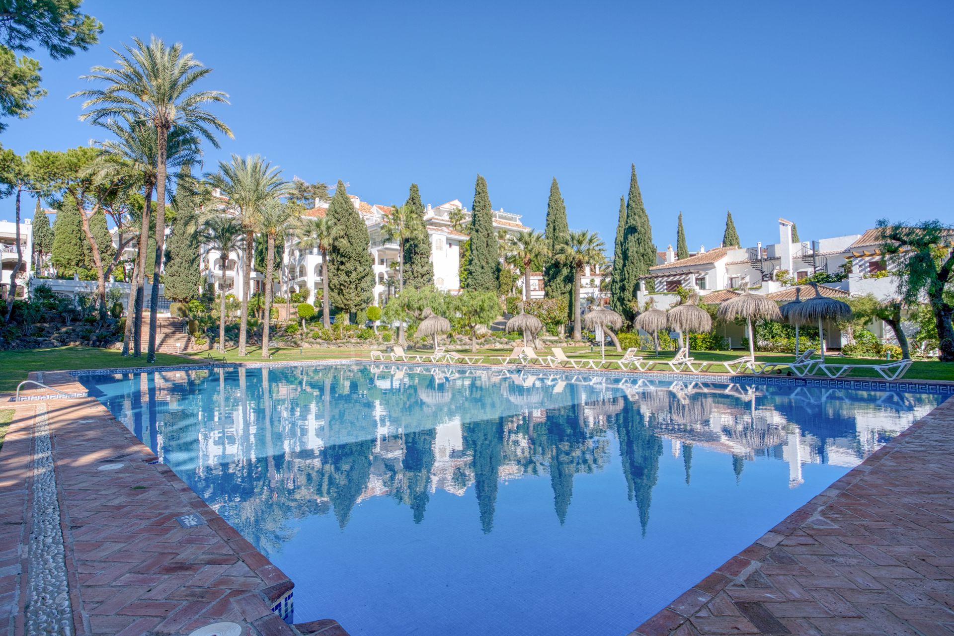 CHARMING 2 BEDROOM APARTMENT GOLDEN MILE MARBELLA