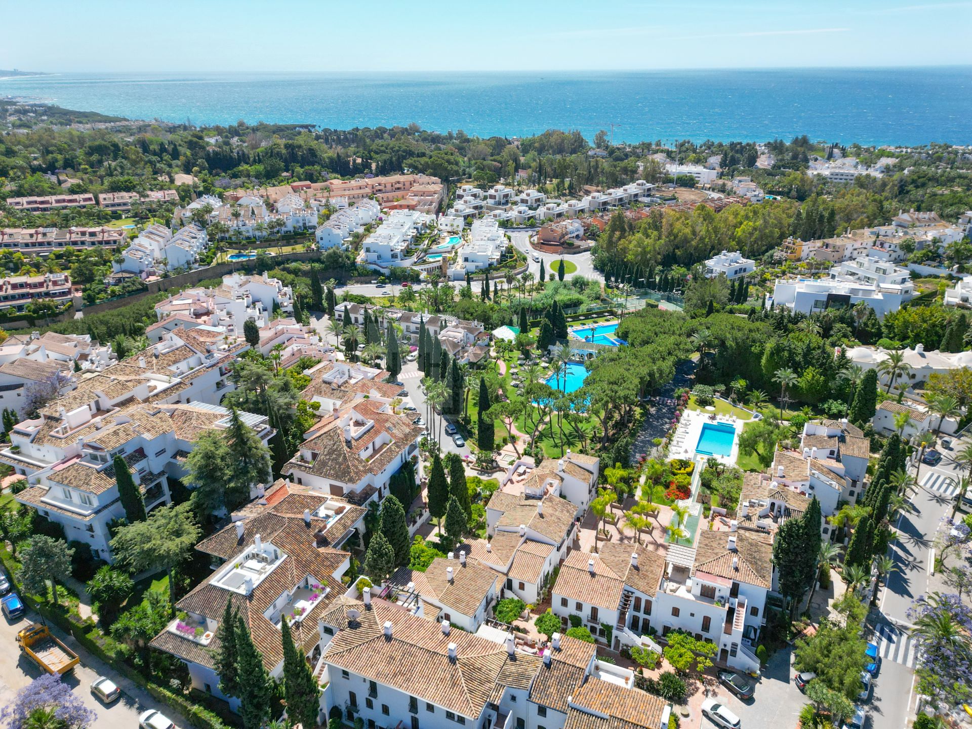 CHARMING 2 BEDROOM APARTMENT GOLDEN MILE MARBELLA