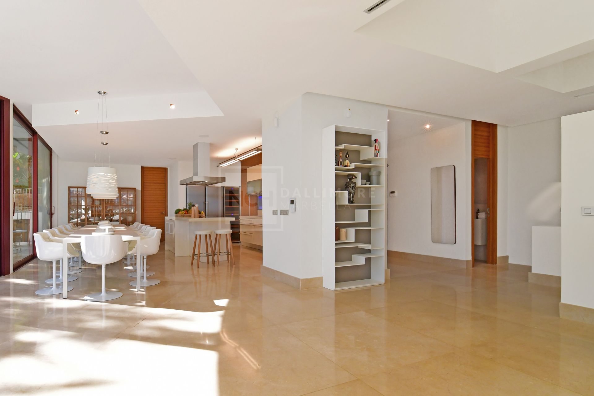 MODERN 7-BEDROOM MASTERPIECE IN NUEVA ANDALUCÍA’S PRESTIGIOUS GOLF VALLEY