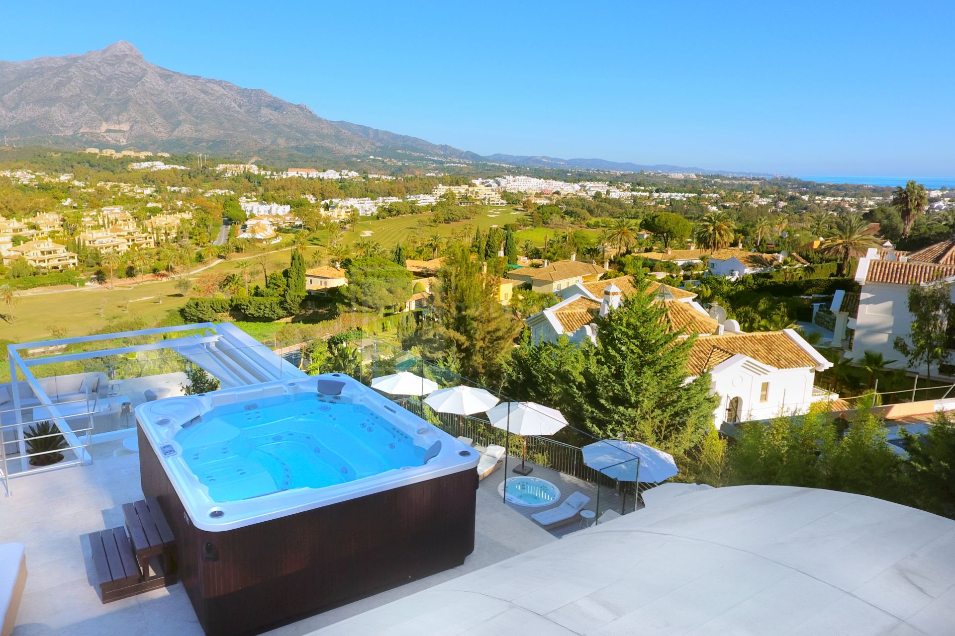 MODERN 7-BEDROOM MASTERPIECE IN NUEVA ANDALUCÍA’S PRESTIGIOUS GOLF VALLEY