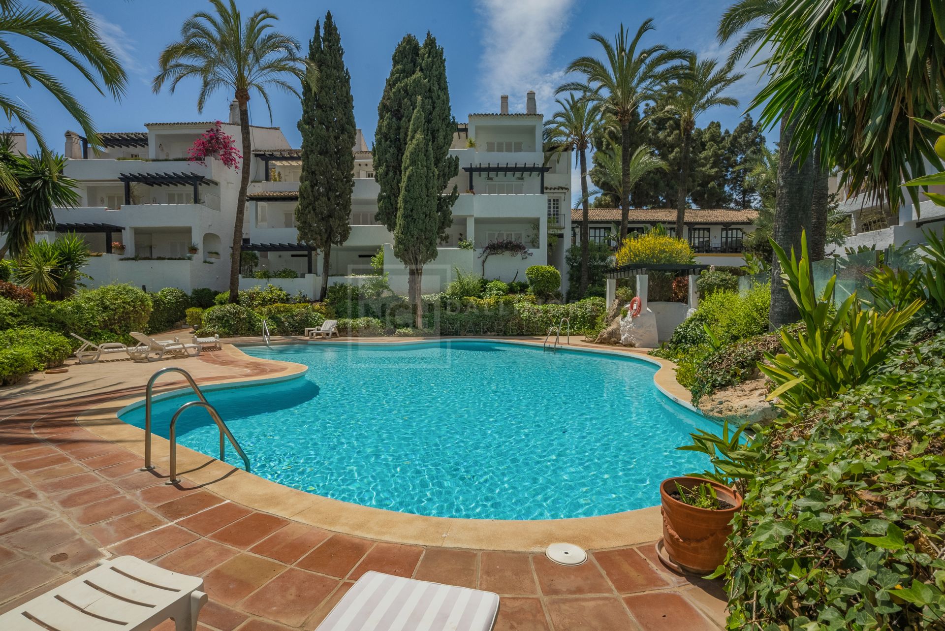 Ático en venta en Puente Romano, Marbella