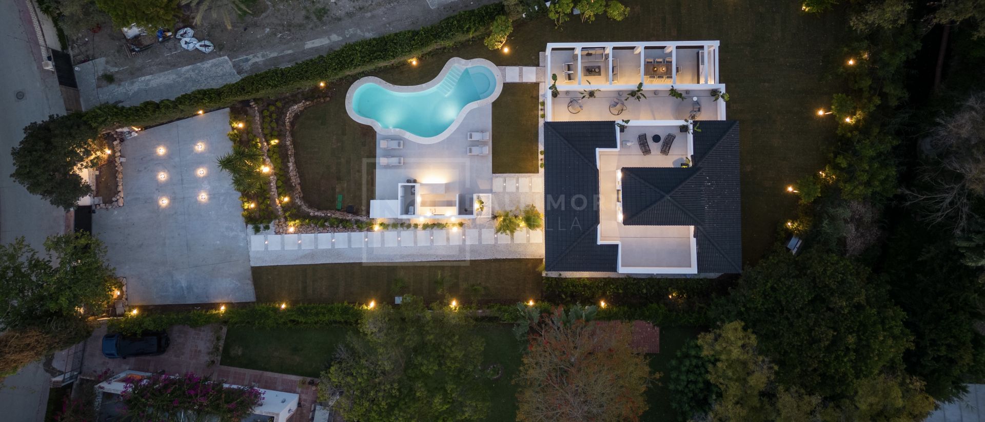 VILLA BIANCA: A LUXURIOUS 5-BEDROOM RETREAT IN THE HEART OF GOLF VALLEY