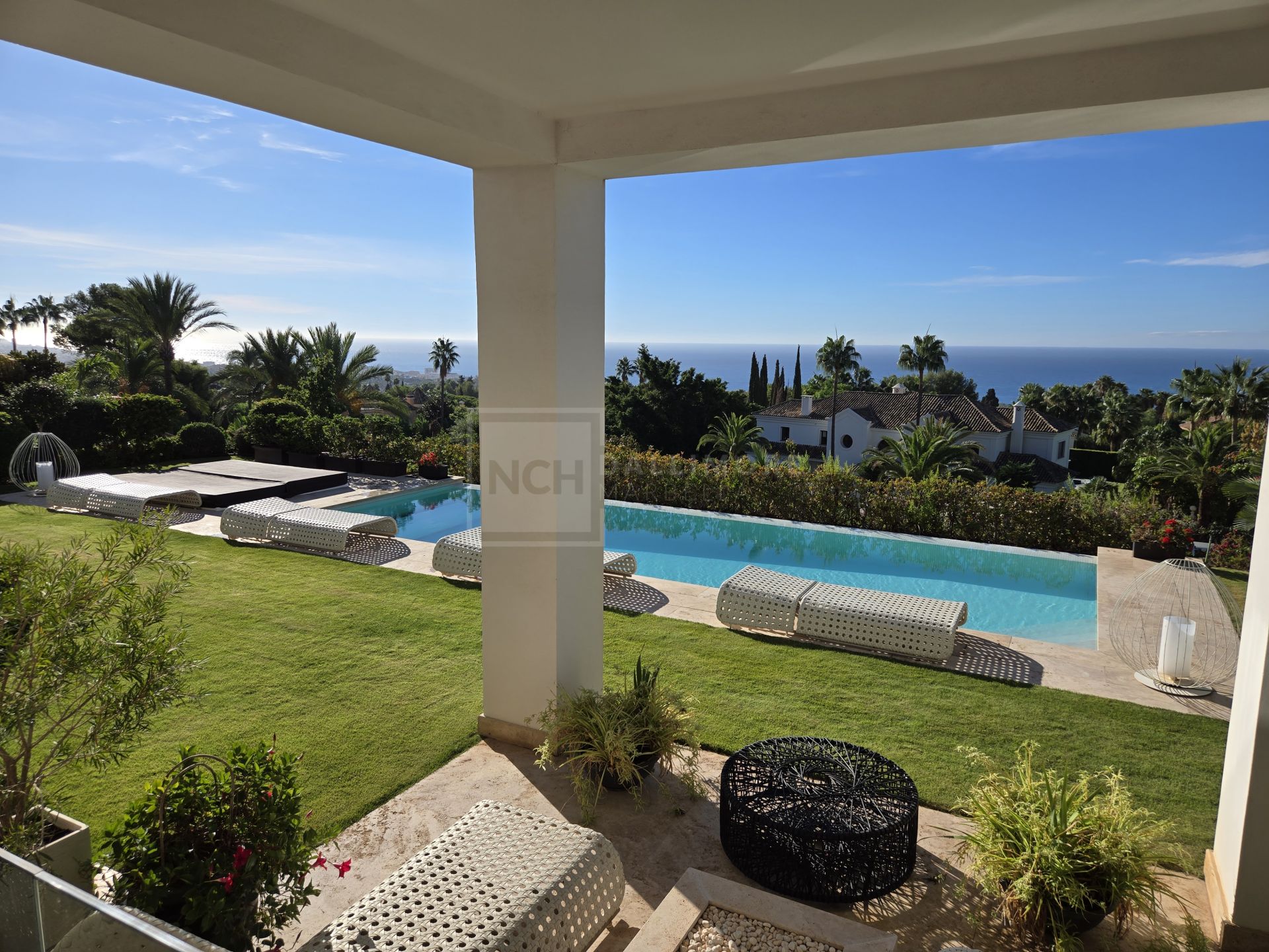 LUXURY VILLA LOCATED IN SIERRA BLANCA - MARBELLA