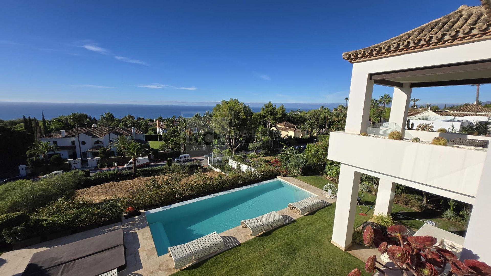 LUXURY VILLA LOCATED IN SIERRA BLANCA - MARBELLA