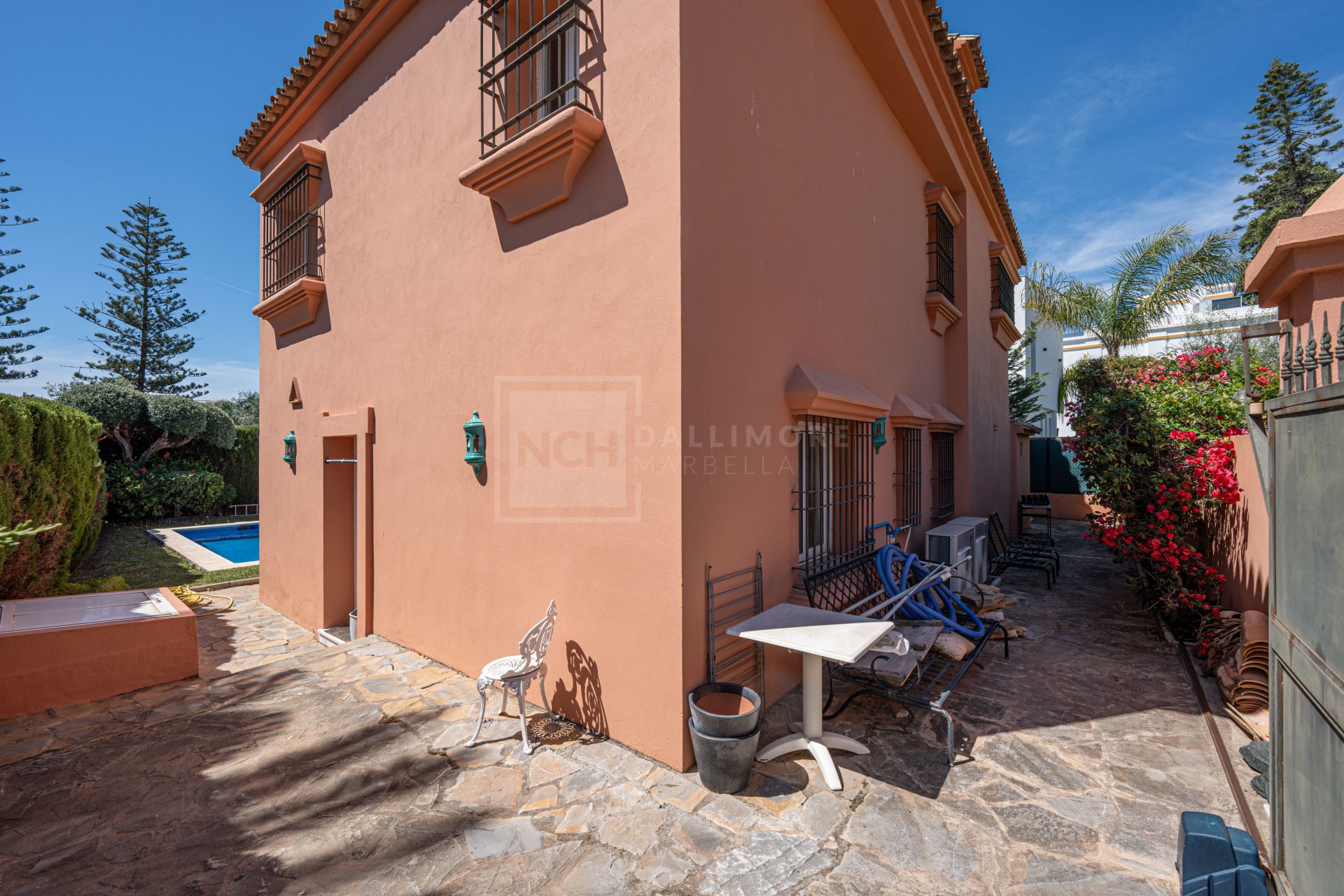 INVESTMENT VILLA LOCATED IN CASABLANCA, MARBELLA'S GOLDEN MILE