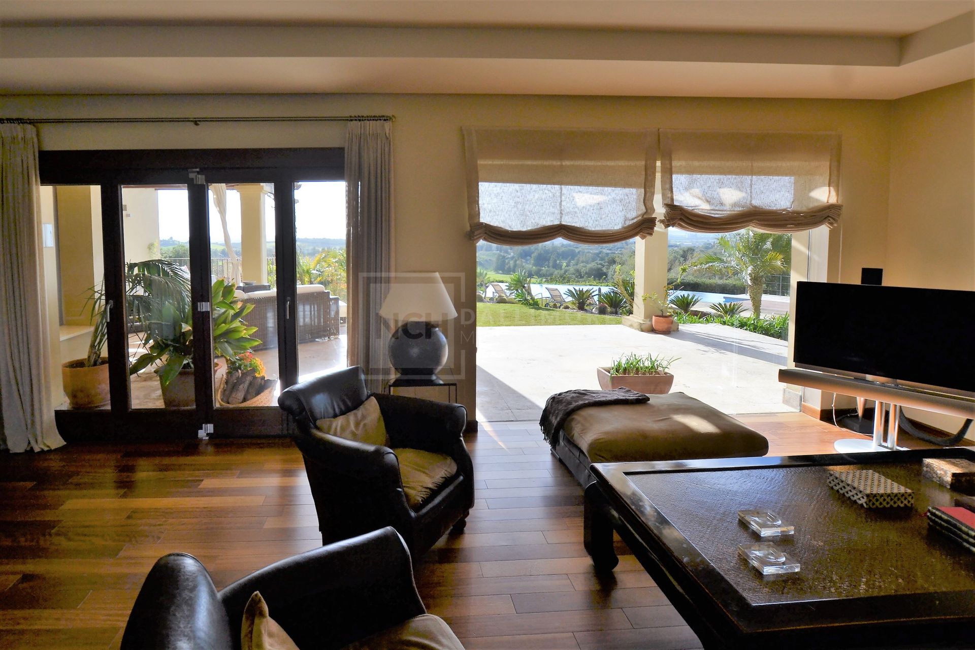 EXCEPTIONAL 1.100 M2 VILLA NEAR THE FAMOUS SPEED CIRCUIT OF JEREZ