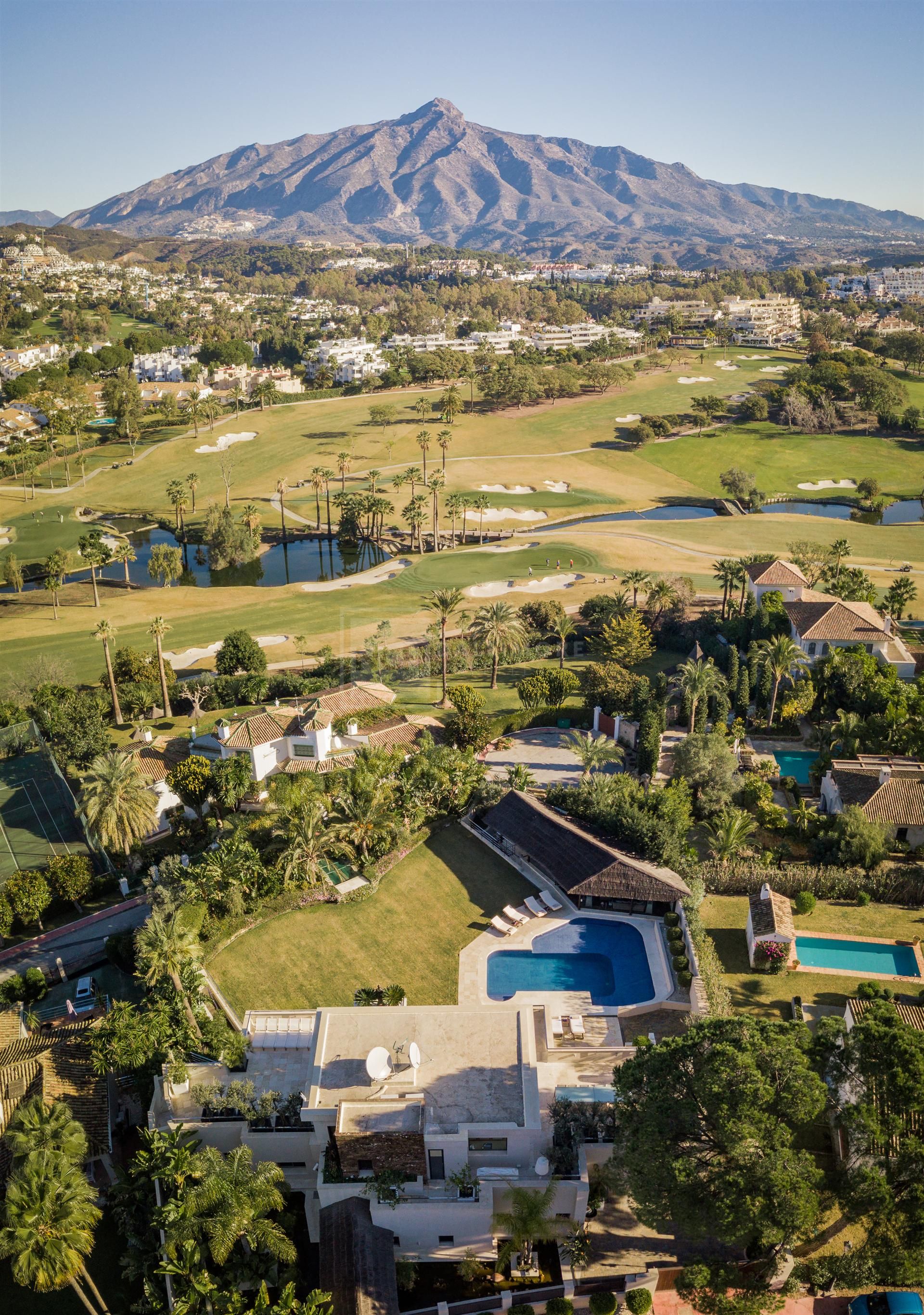 LUXURY VILLA LOCATED IN NUEVA ANDALUCIA MARBELLA