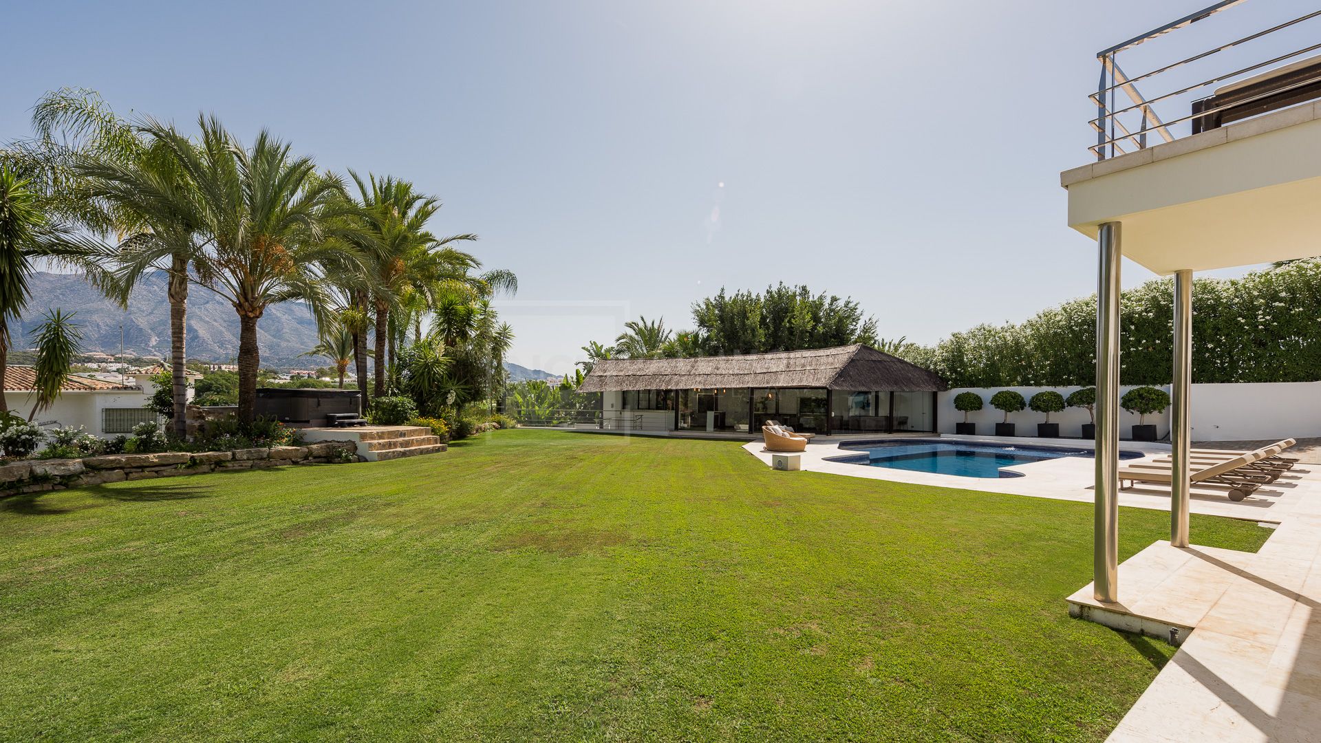 LUXURY VILLA LOCATED IN NUEVA ANDALUCIA MARBELLA