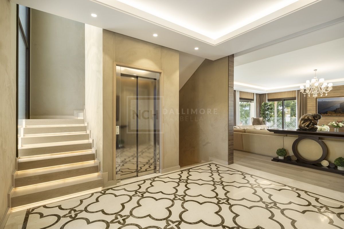 FRONT LINE GOLF VILLA LOCATED IN MARBELLA