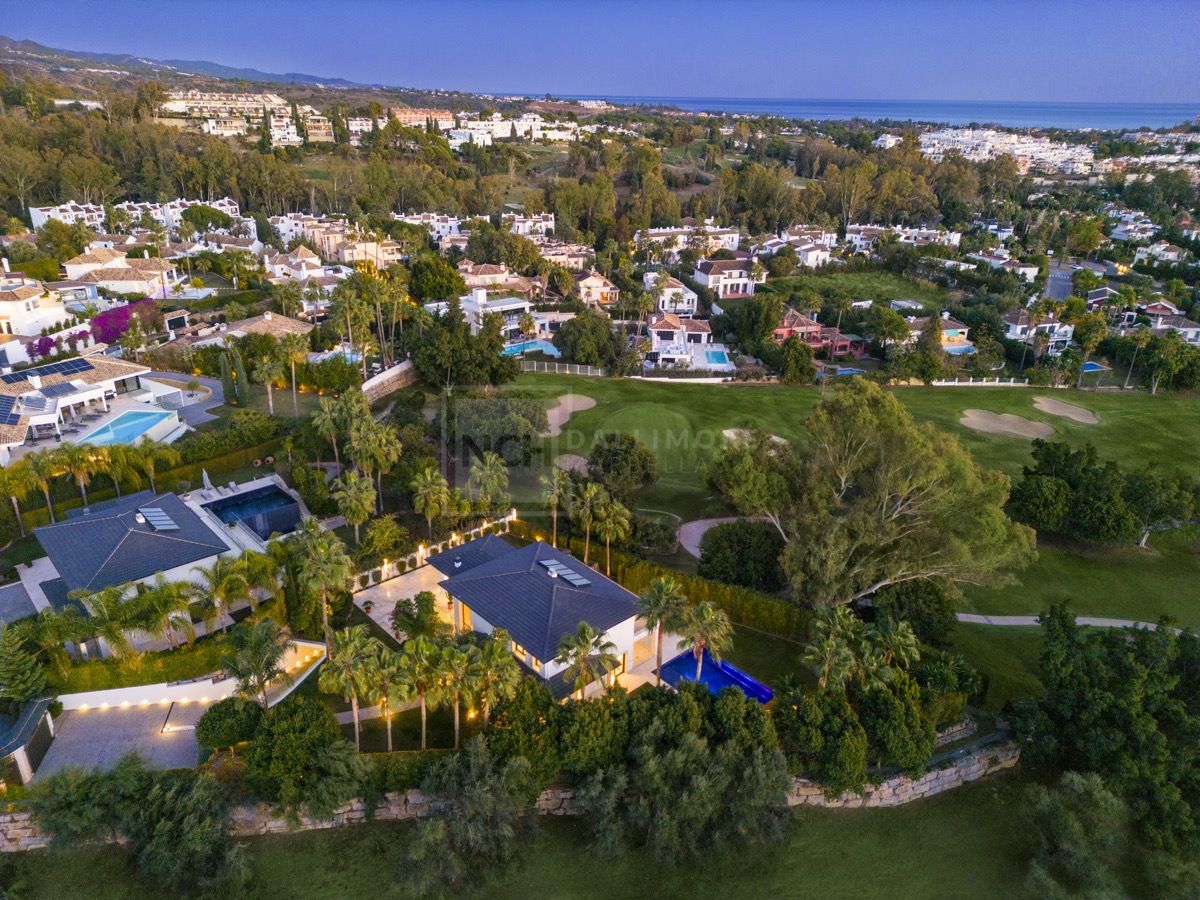 FRONT LINE GOLF VILLA LOCATED IN MARBELLA