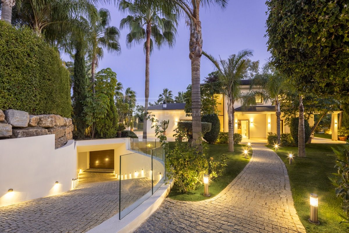 FRONT LINE GOLF VILLA LOCATED IN MARBELLA