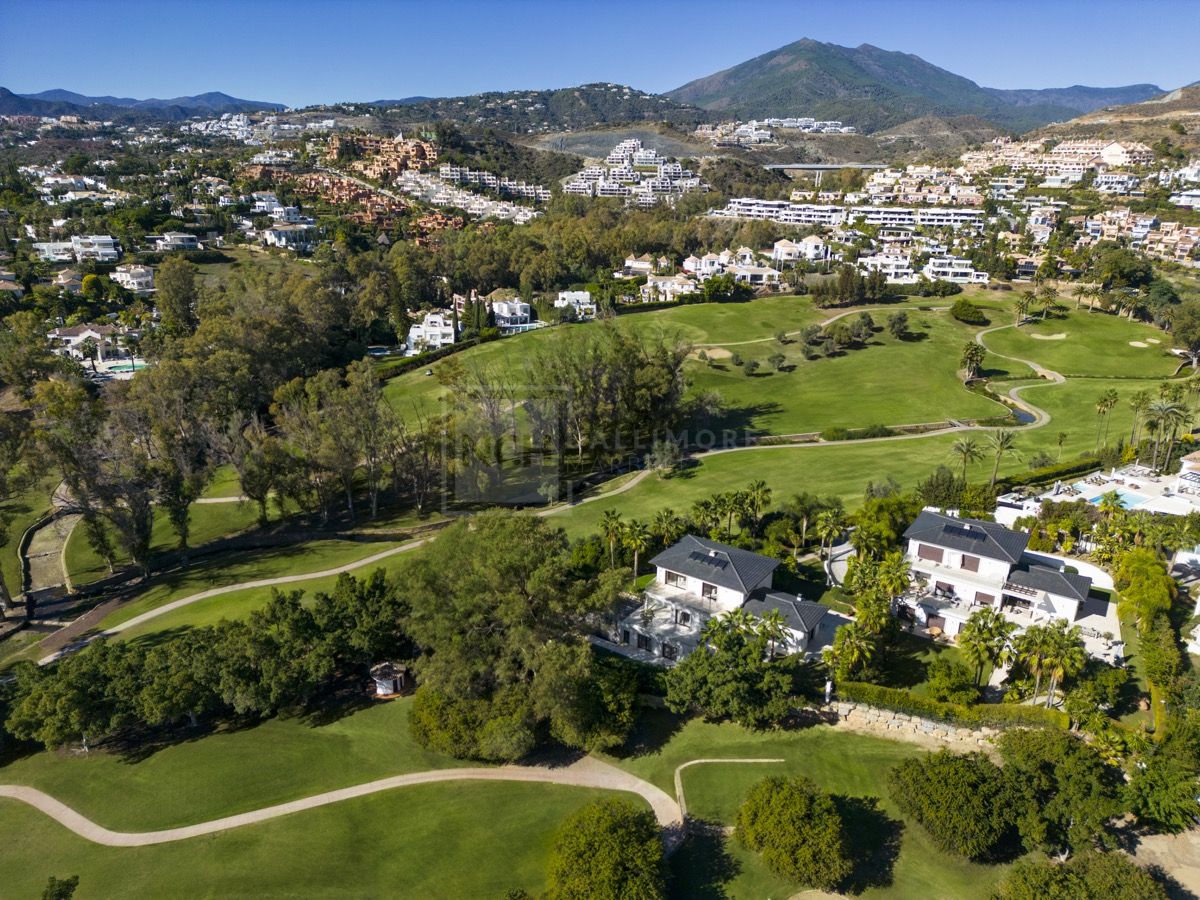FRONT LINE GOLF VILLA LOCATED IN MARBELLA