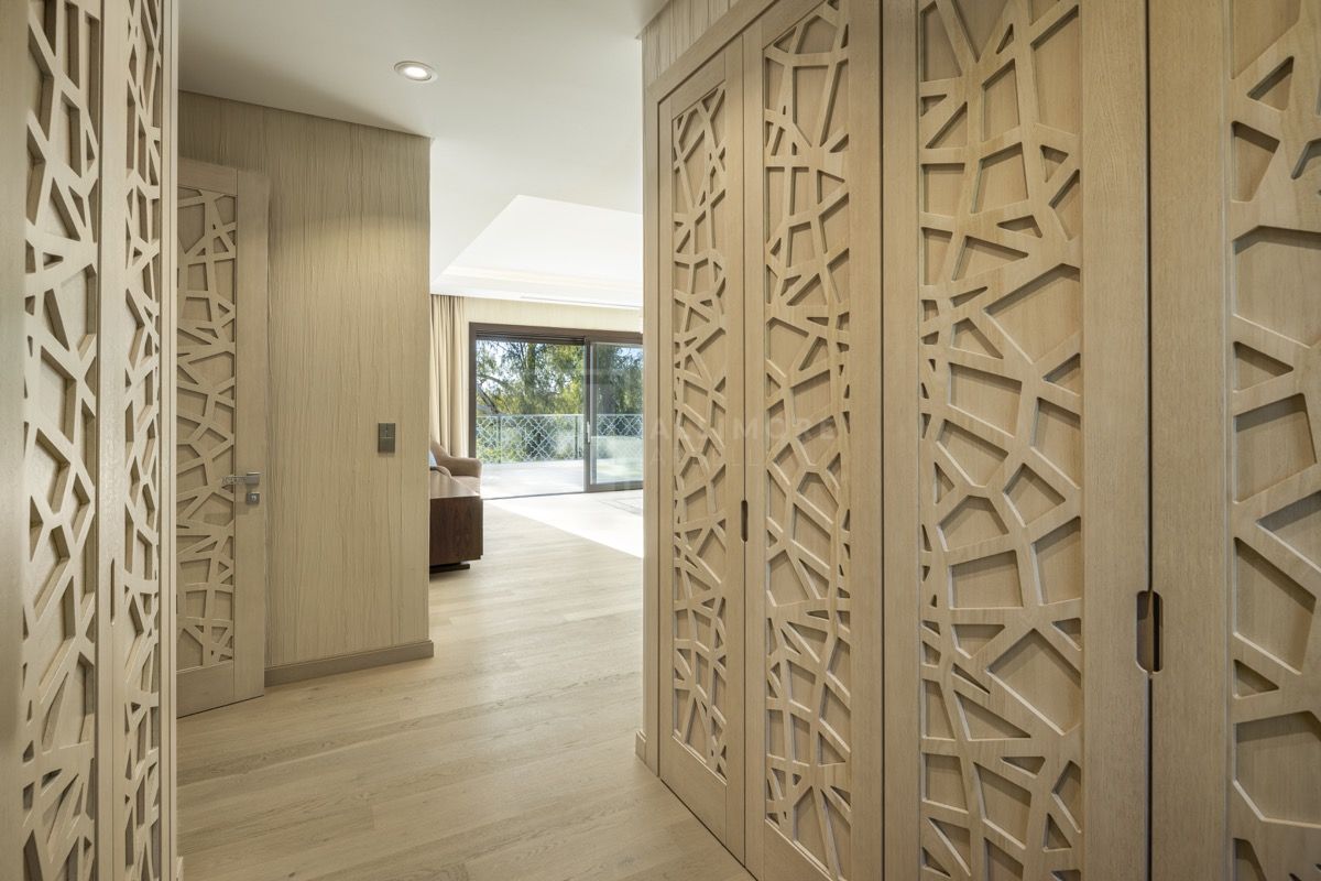 FRONT LINE GOLF VILLA LOCATED IN MARBELLA