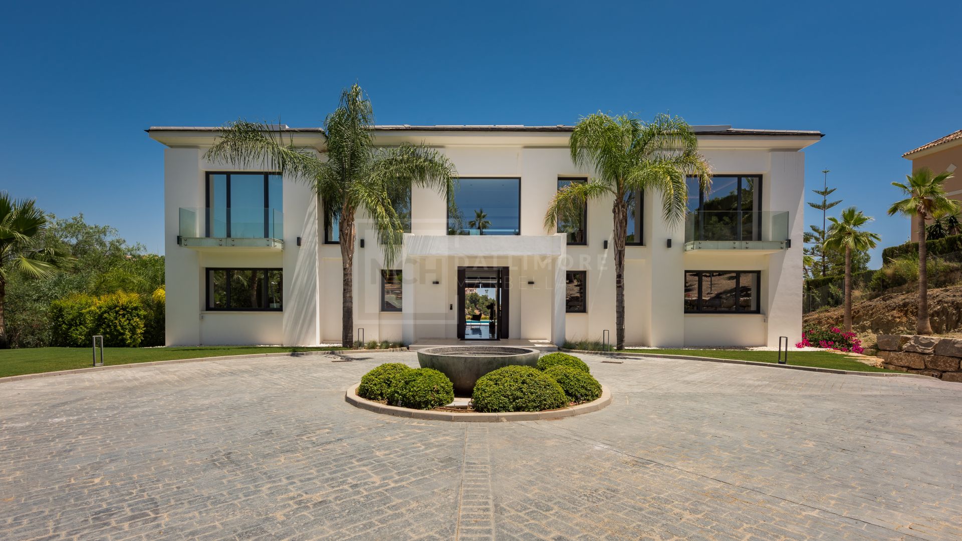 MODERN MANSION IN BENAHAVIS