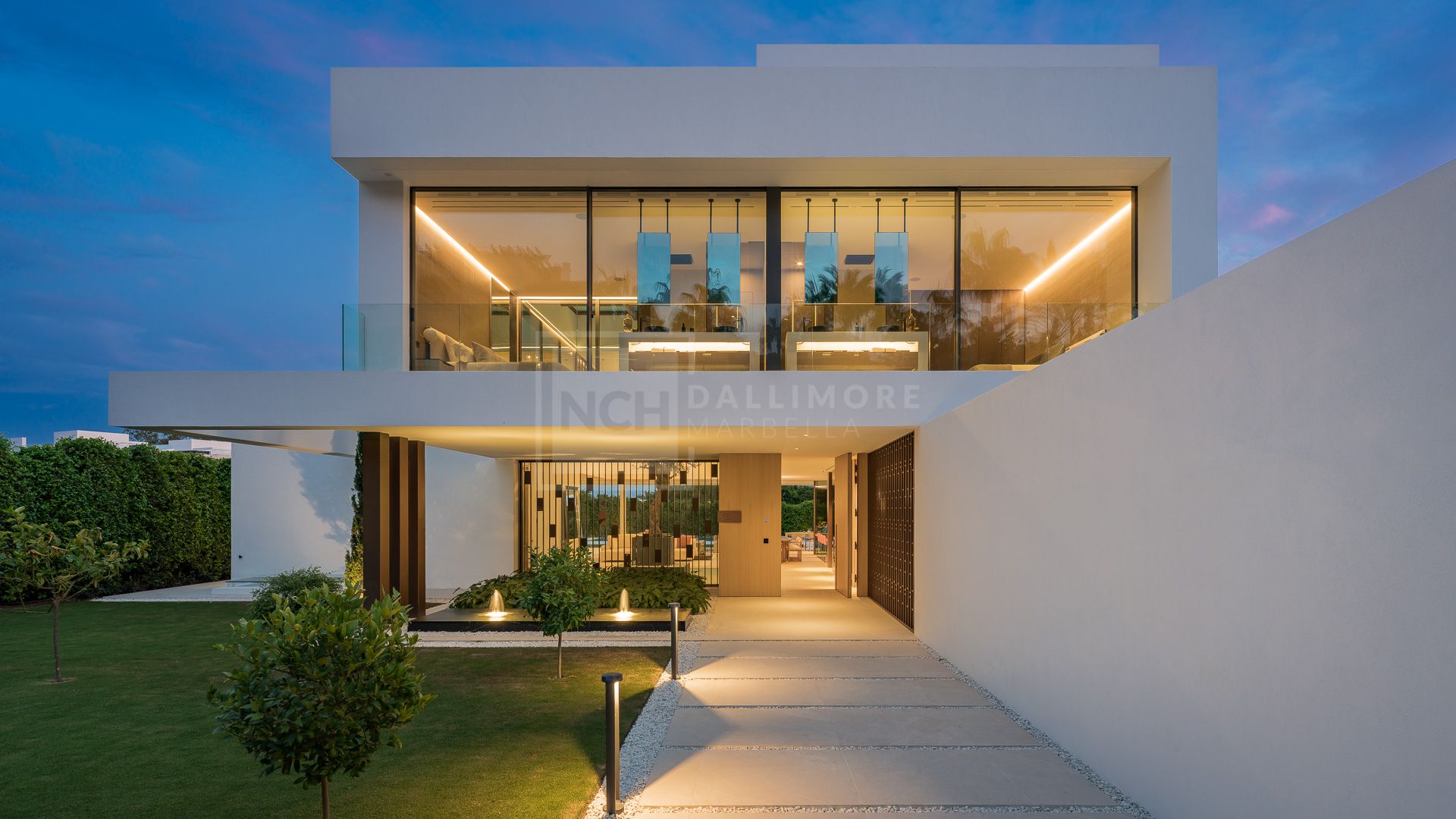 EXQUISITE CONTEMPORARY - VILLA ZERO - IN MARBELLA'S PRESTIGIOUS GOLDEN MILE