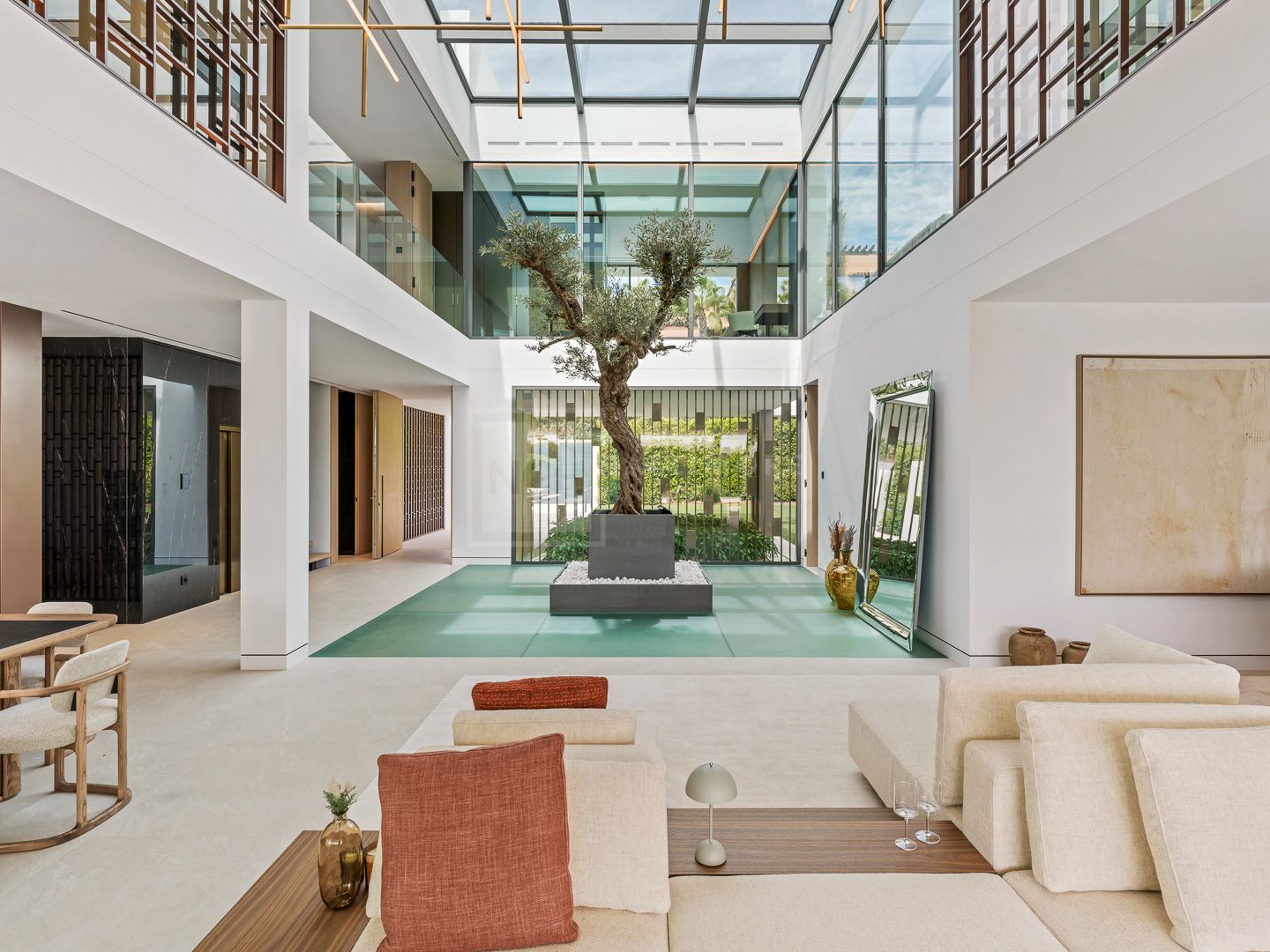 EXQUISITE CONTEMPORARY - VILLA ZERO - IN MARBELLA'S PRESTIGIOUS GOLDEN MILE