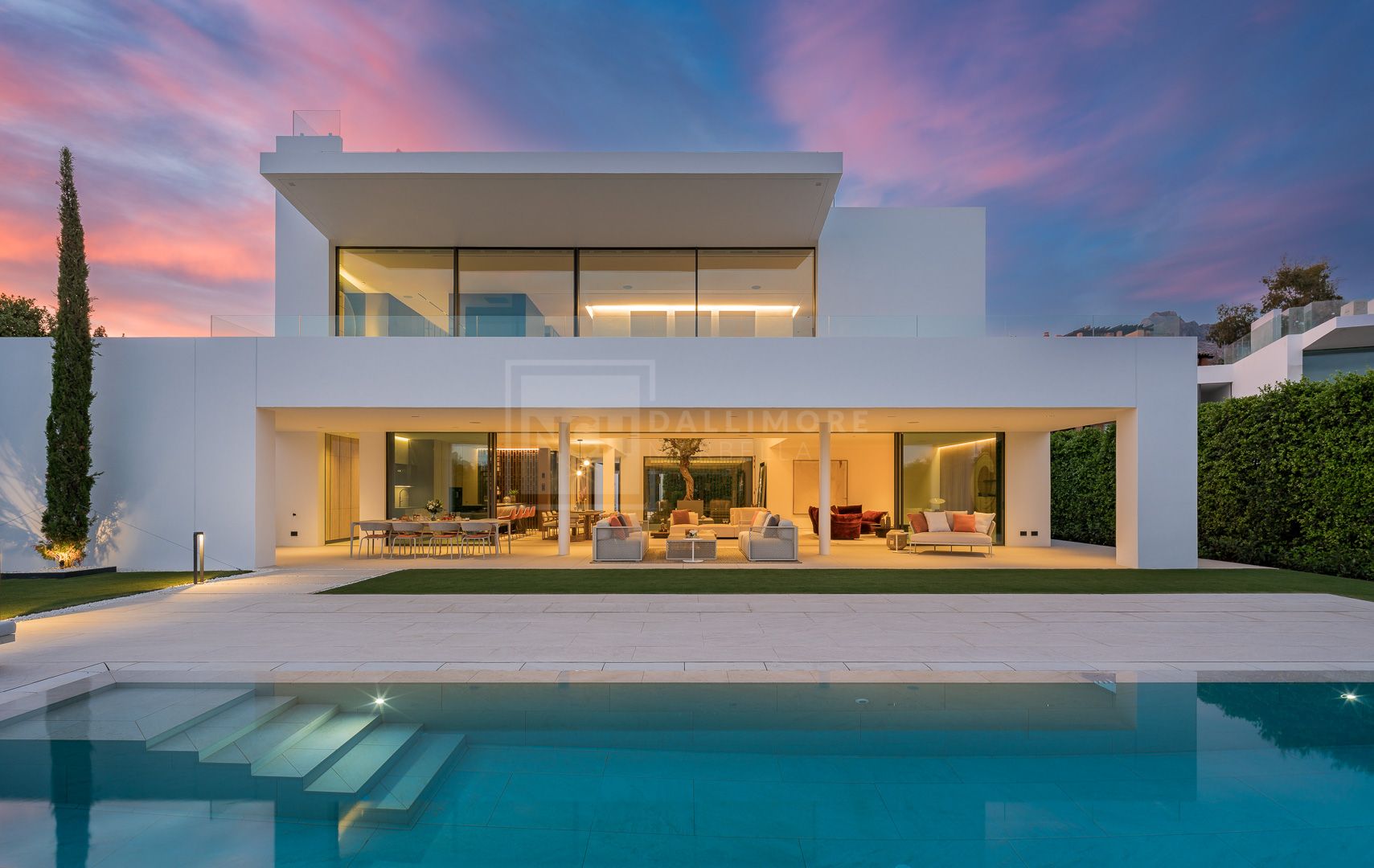 EXQUISITE CONTEMPORARY - VILLA ZERO - IN MARBELLA'S PRESTIGIOUS GOLDEN MILE