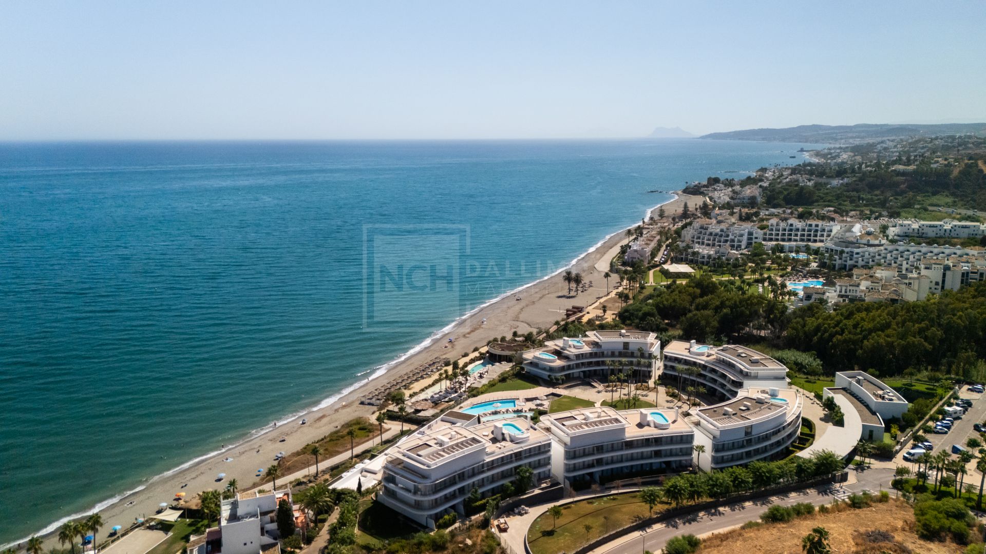 2-BEDROOM FRONT LINE BEACH APARTMENT LOCATED IN THE EDGE IN ESTEPONA