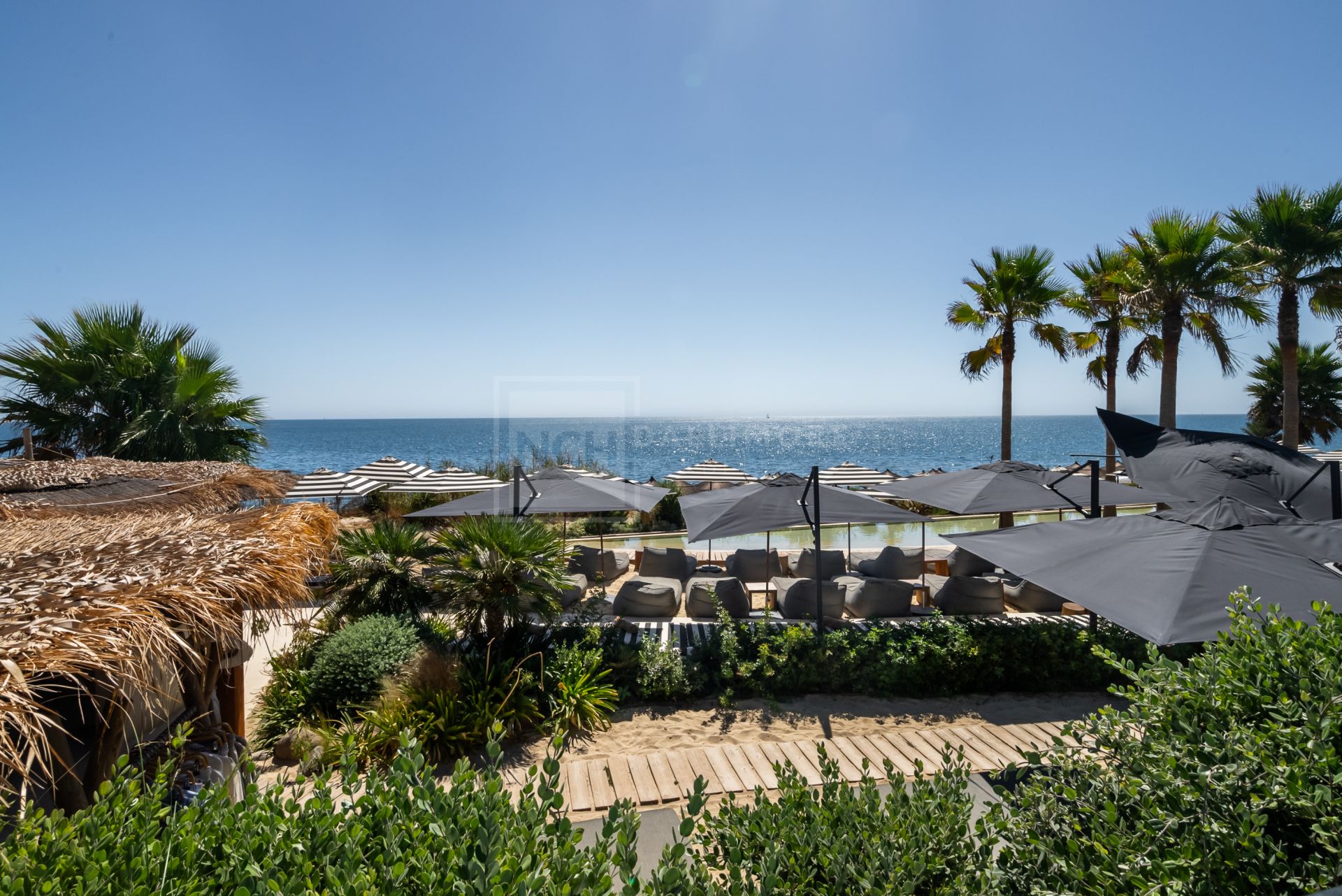 2-BEDROOM FRONT LINE BEACH APARTMENT LOCATED IN THE EDGE IN ESTEPONA