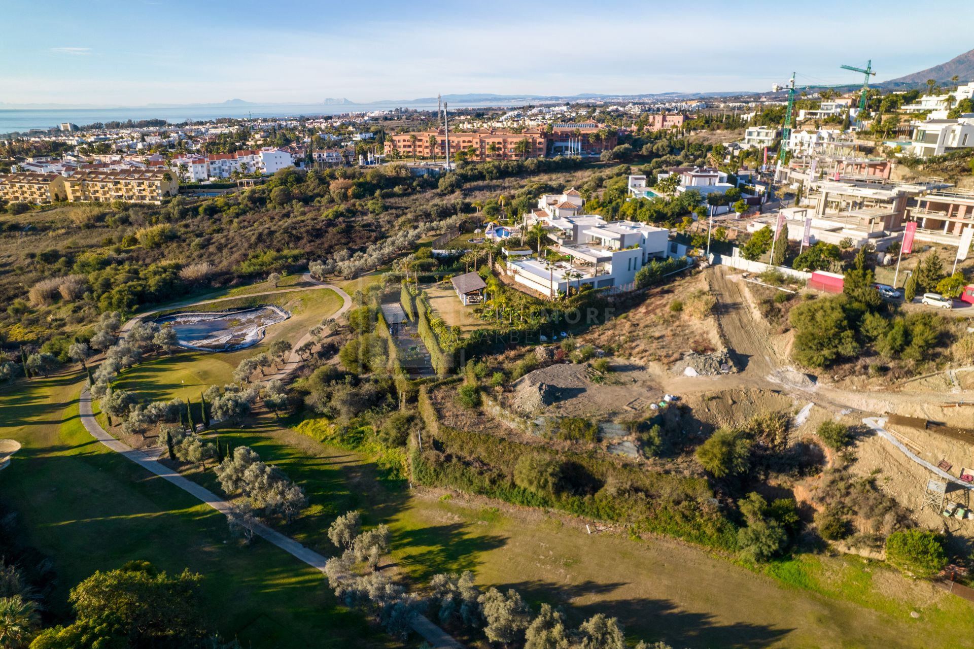 EXCEPTIONAL FRONTLINE GOLF PLOT: 2,723 m² IN STUNNING LOS FLAMINGOS URBANIZATION